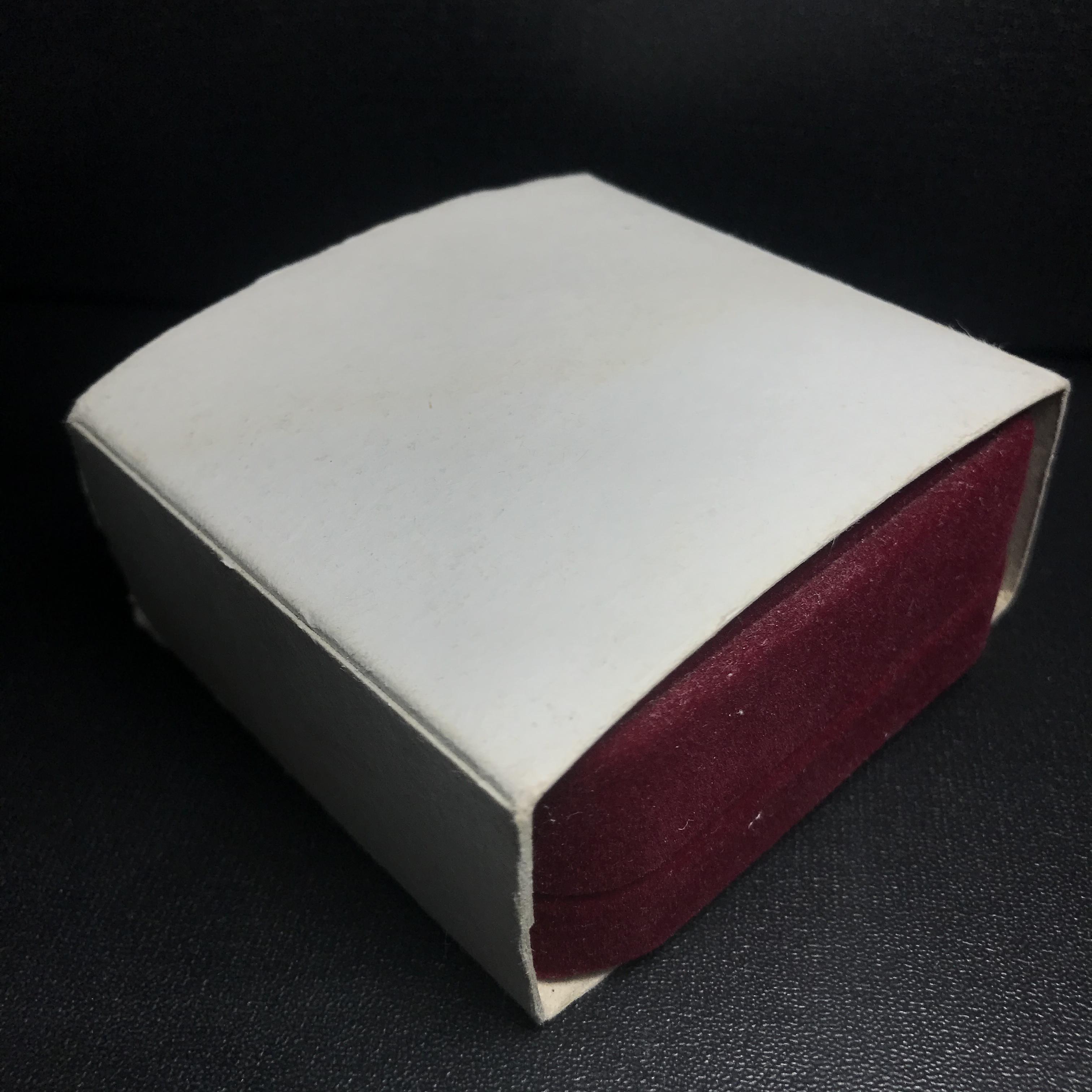 สมเด็จพระพุฒาจารย์ (โต พรหมรังสี) รุ่นคชสารหมื่นปี พ.ศ.2542 พิมพ์ลอยองค์(ฐานหุ้มทองคำ) ตอกโค๊ตและหมายเลข2589 สภาพสวยสมบูรณ์กล่องบรรจุเดิมครบ หายาก(1ใน 9999 องค์)