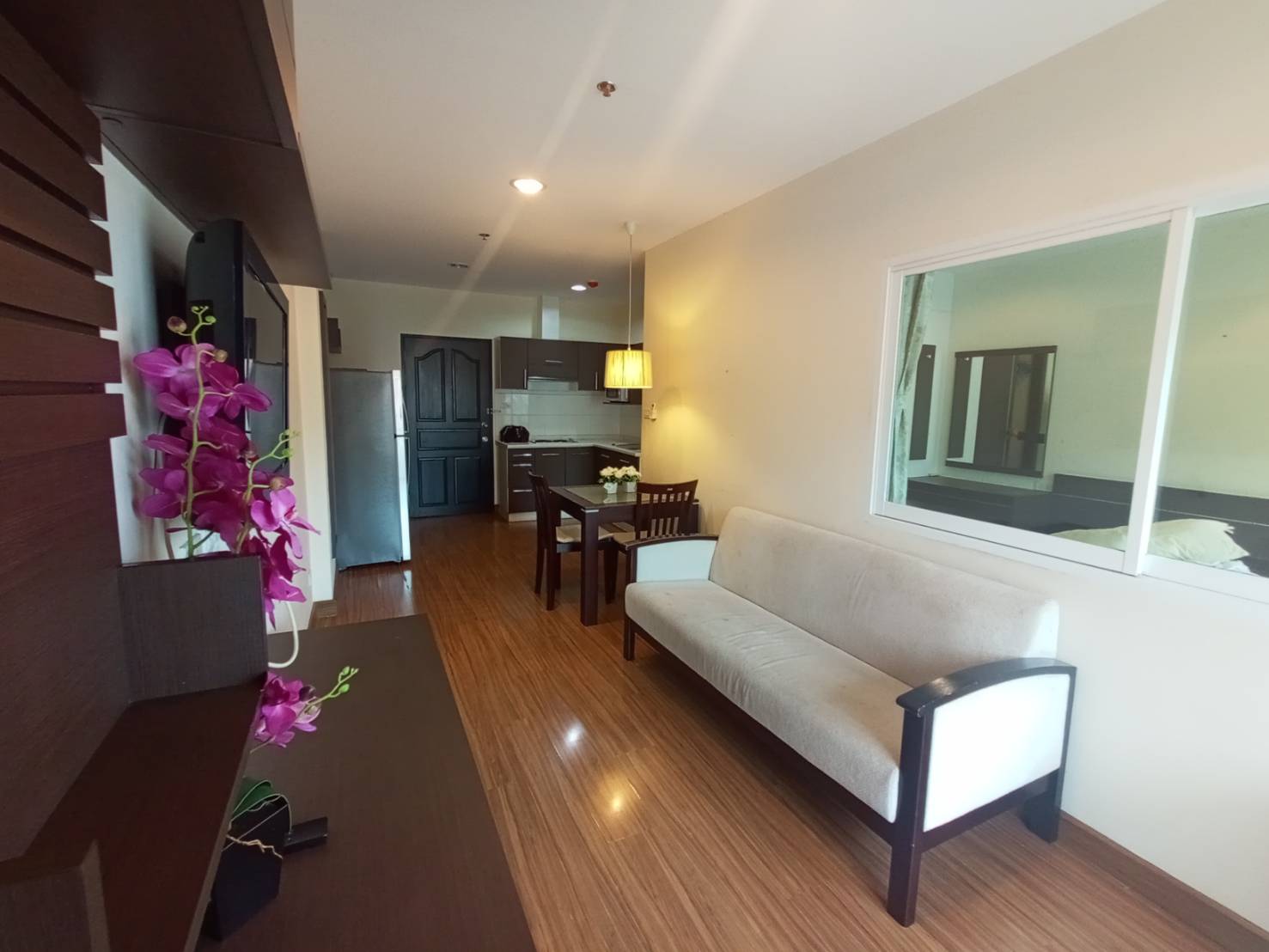 For Rent : Phuket Villa Patong Condo Floor 3rd Mountain View 45 sqm.Fully Furnished.