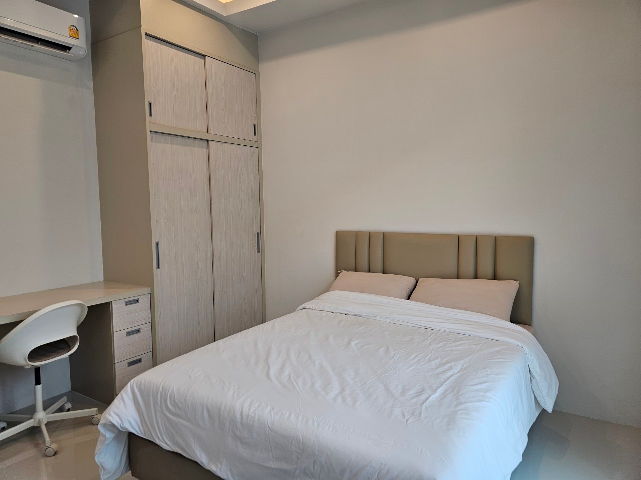 For Rent : Thalang, Private pool villa modern luxury style, 2 Bedrooms 3 Bathrooms