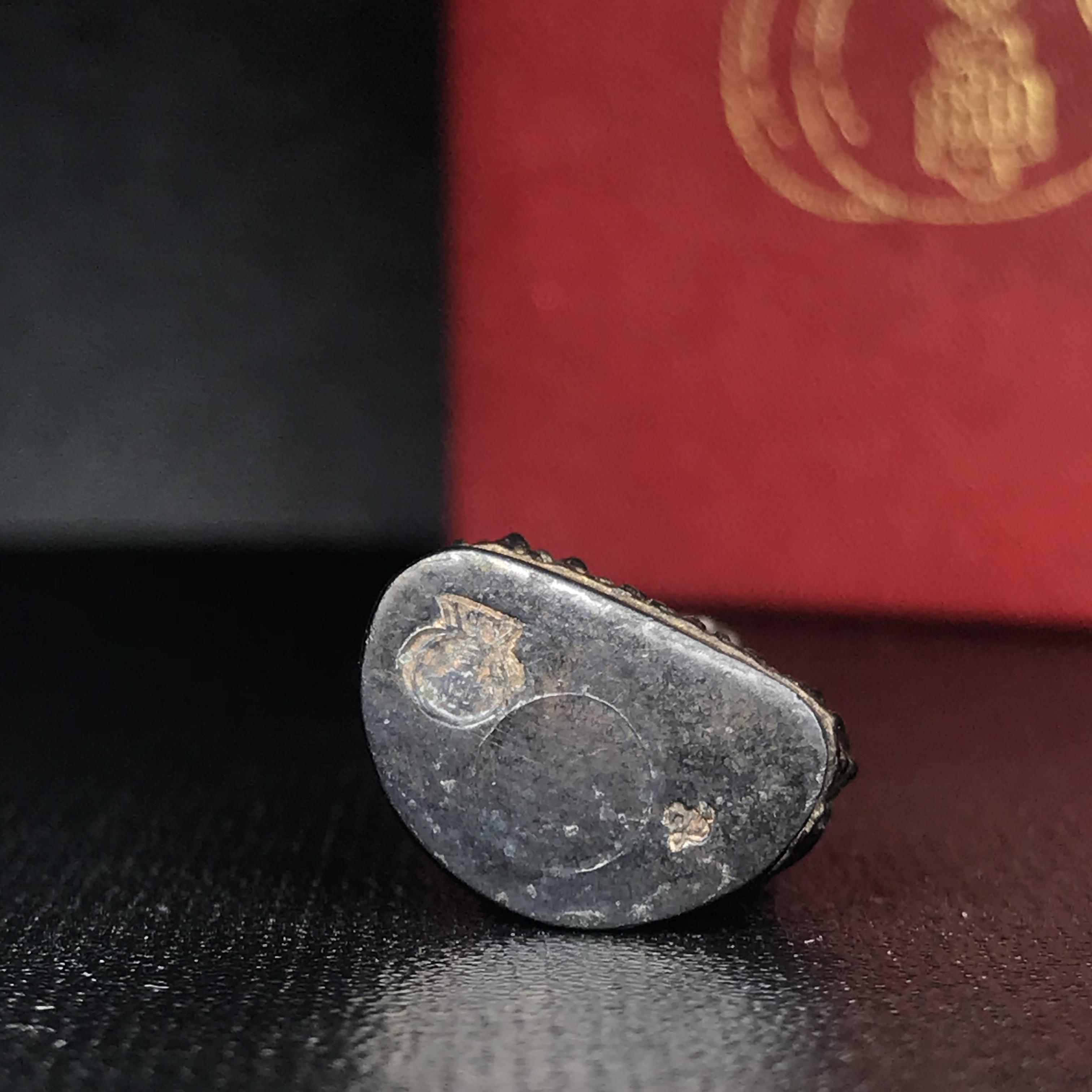 พระกริ่งโภคทรัพย์ วัดบวรนิเวศ ปี2535 เนื้อนวโลหะ(สมเด็จพระญาณสังวร พระสังฆราชสกลมหาสังฆปรินายกเสด็จเททอง)(พระนามมหามงคลพระราชทานให้ อุดมด้วยทรัพย์อันเป็นมงคล อุดมด้วยโชคลาภ และโภคทรัพย์ ดั่งมีถุงเงินถุงทองเก็บโชคลาภสมปรารถนา)(1ใน2500องค์)