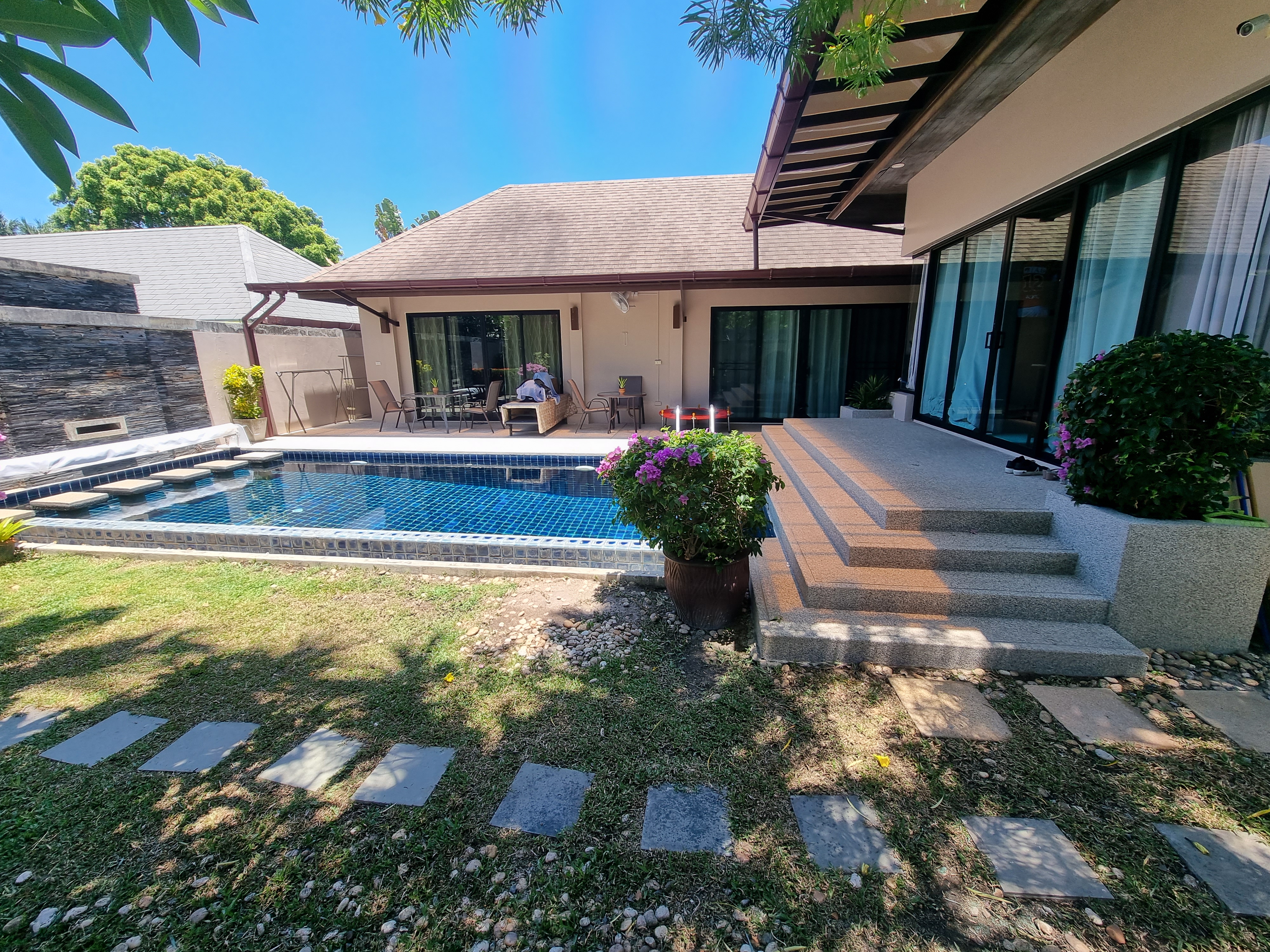 For Sale : Rawai, Thai Bali Pool Villa in Rawai, 2 bedrooms 2 bathrooms