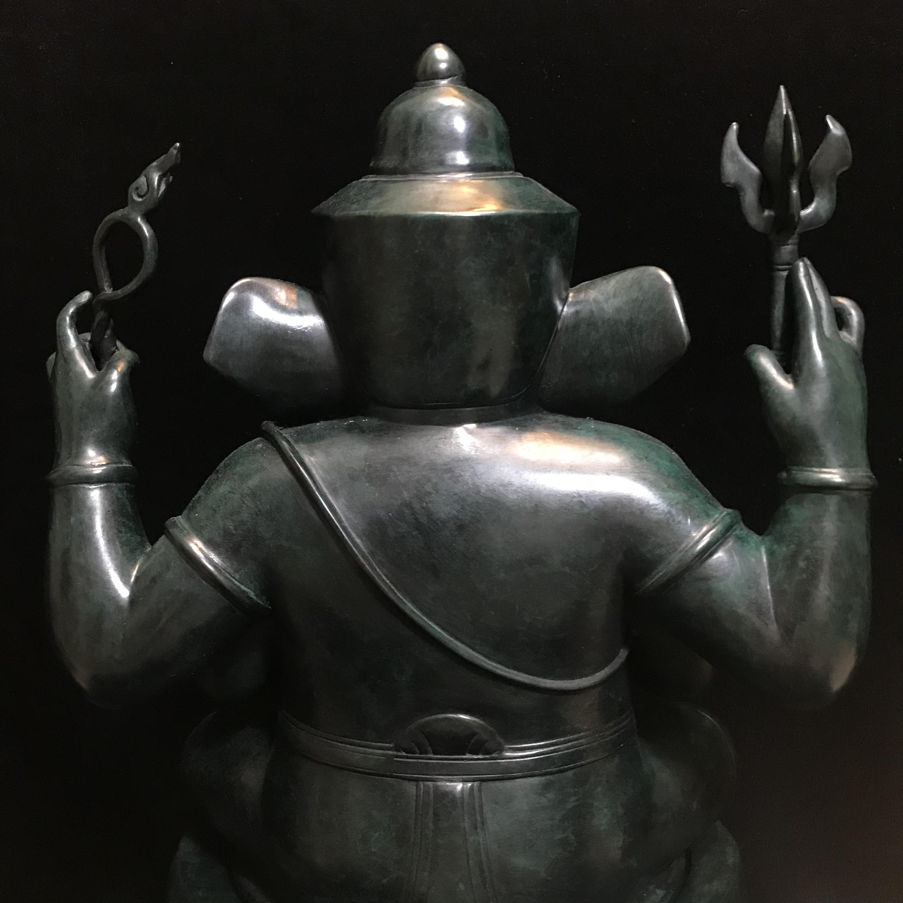 พระพิฆเนศวร 65 ปี คณะจิตรกรรม มหาวิทยาลัยศิลปากร ปี2551 ลอยองค์เนื้อสำริดขนาดหน้าตัก 9 นิ้ว(เนื้อสำริดเขียวพลาติน่า)