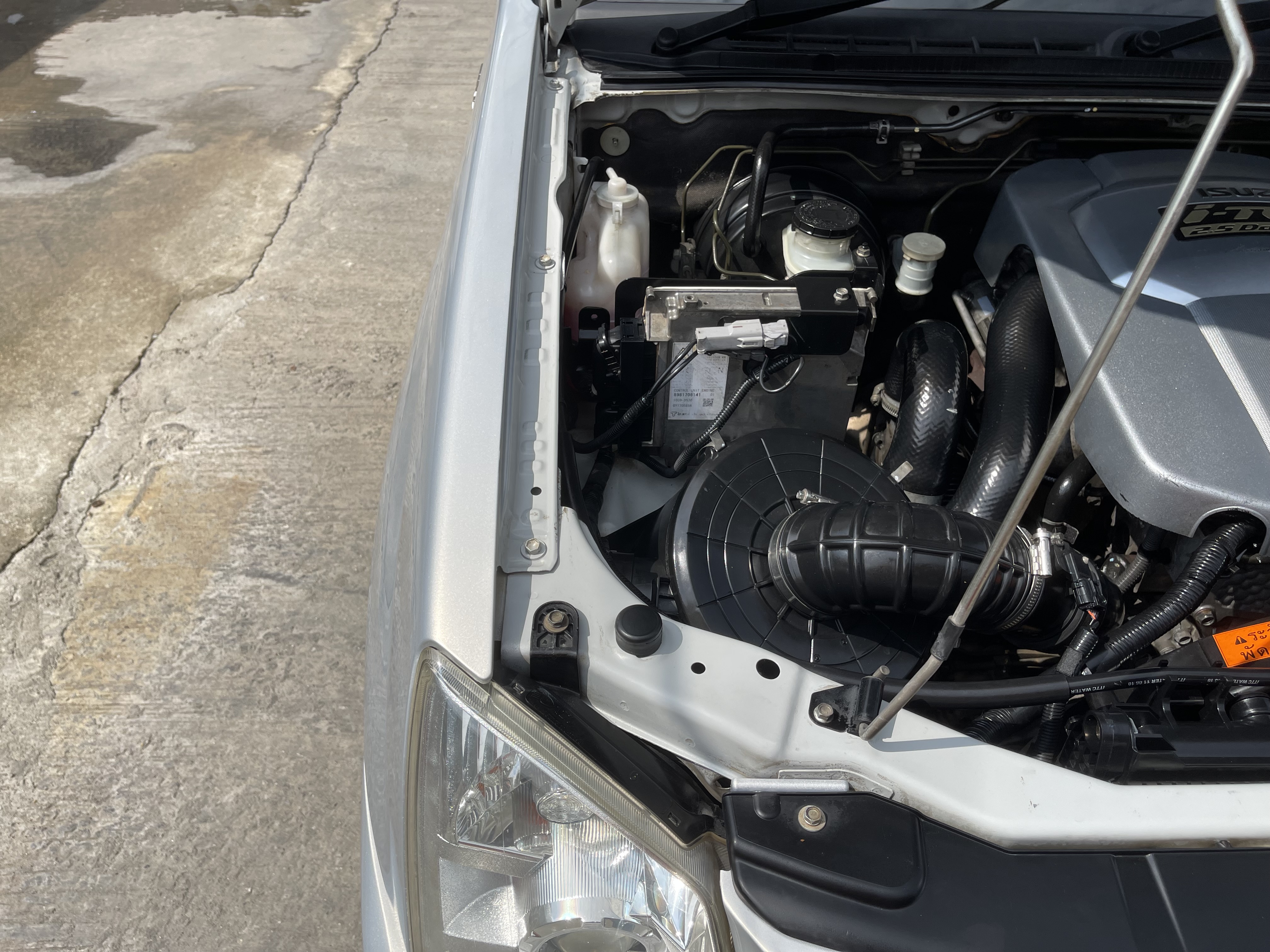 Isuzu Dmax Cab SLX 2.5 2011 เงิน