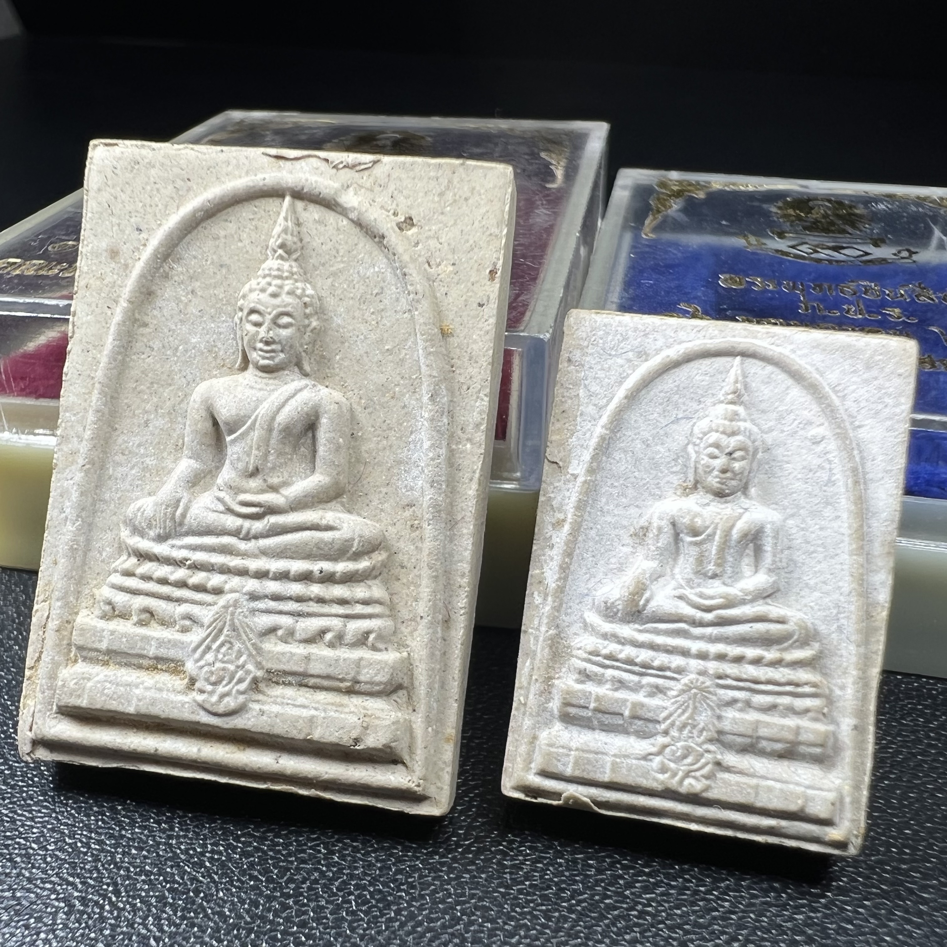 พระพุทธชินสีห์ ภปร. ทันโต เสฏโฐ ปี2533 (พิมพ์ใหญ่+พิมพ์เล็ก) บรรจุพระทนต์ในหลวง รุ่นเดียวในประวัติศาสตร์ ****รุ่นนี้ขอแนะนำ****