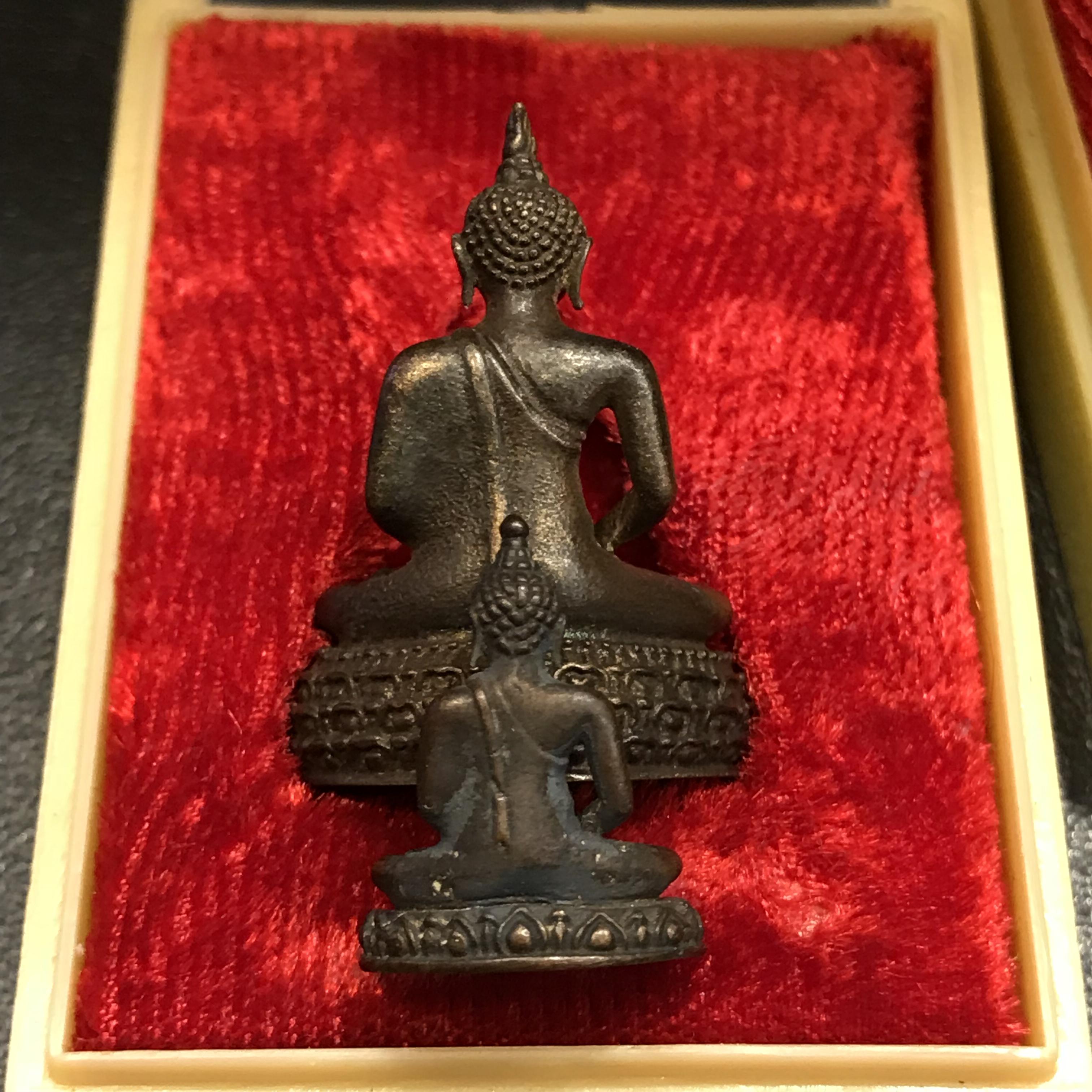 พระกริ่ง-พระชัยวัฒน์พระพุทธสิหิงห์ วัดราชประดิษฐ์ ปี2519 เนื้อนวโลหะกล่องบรรจุเดิม(ในหลวงรัชกาลที่9เสด็จในพิธี)