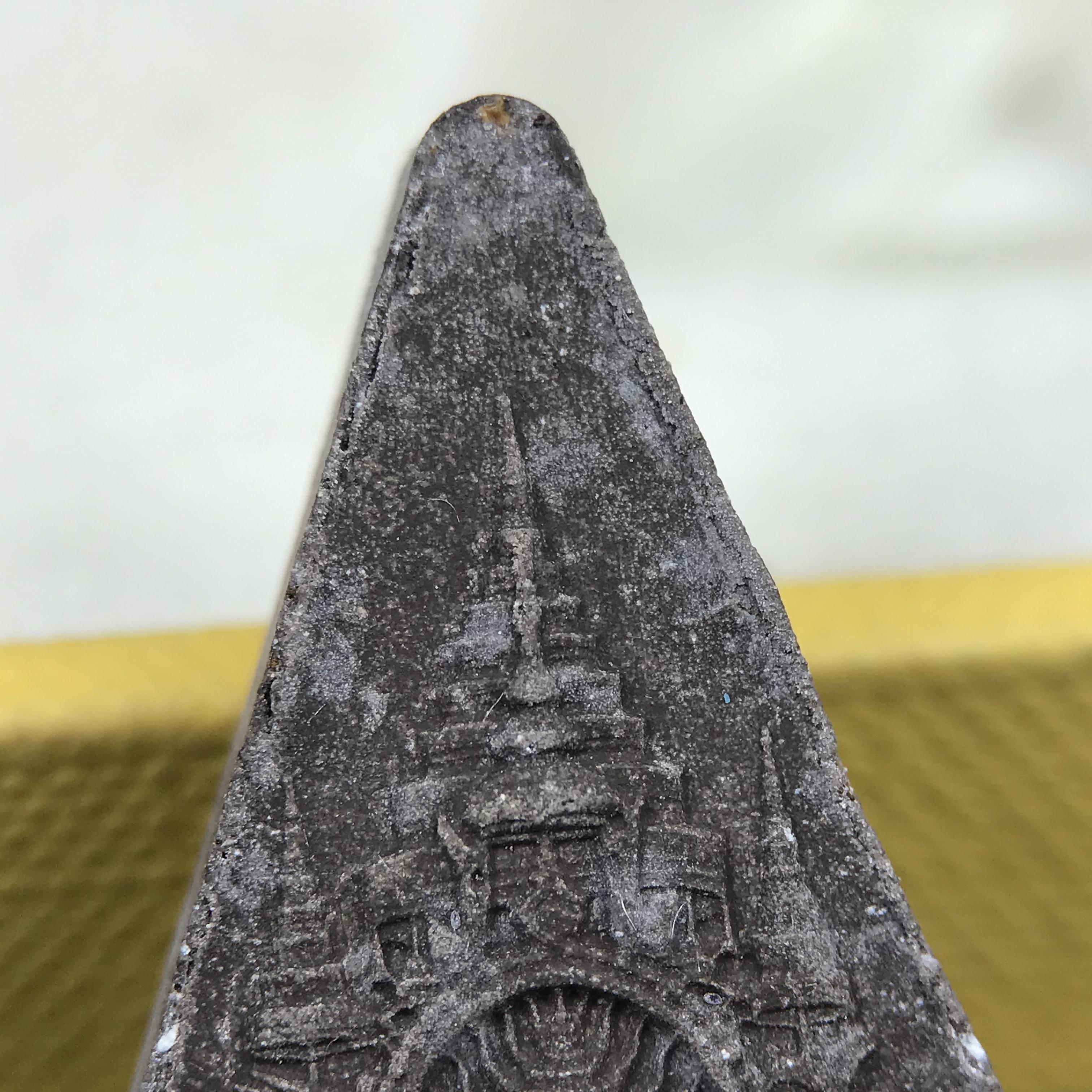 พระพุทธมหาสุวรรณปฏิมากร (หลวงพ่อทองคำ) หลังตรามหามงคลเฉลิมพระชนมพรรษา 80 พรรษา รัชกาลที่9 วัดไตรมิตรวิทยาราม กรุงเทพฯ ปี 2550 พระพิมพ์หน้าทองคำ(หายาก 1 ใน 999 องค์)