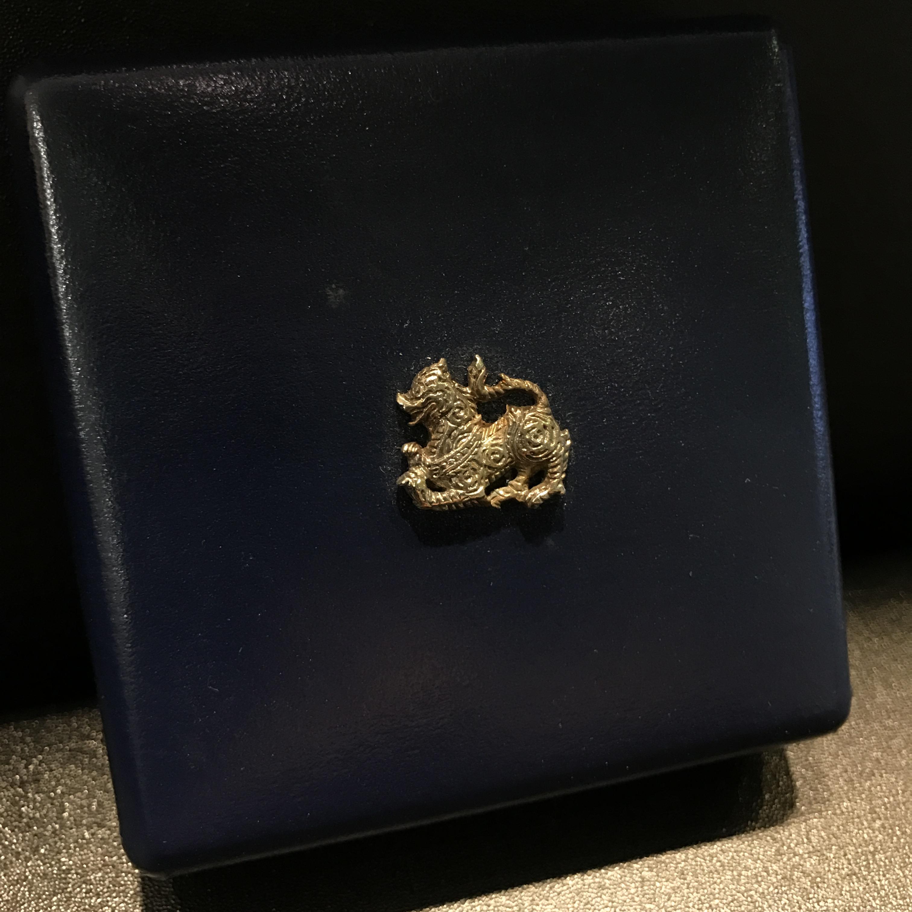 เหรียญในหลวงรัชกาลที่9 ที่ระลึก 80 พรรษา กระทรวงมหาดไทยจัดสร้าง เนื้อเงินแหนบเงินกล่องเดิม