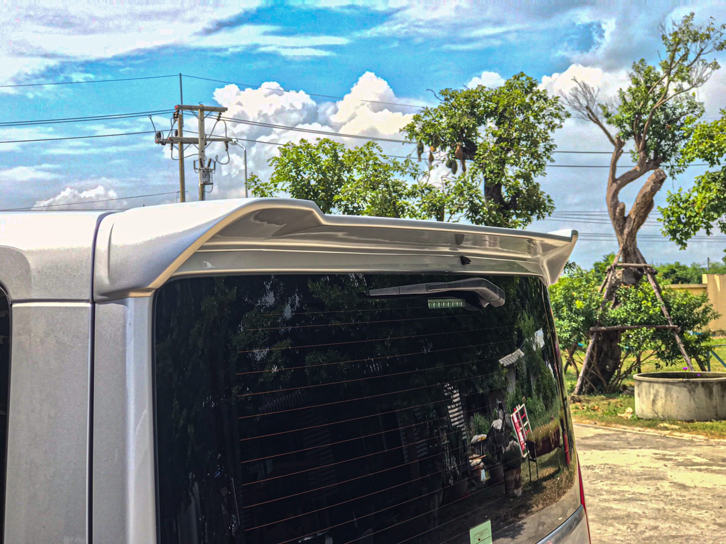 Toyota Hiace 2019 V.1 bodykits by Amoriz