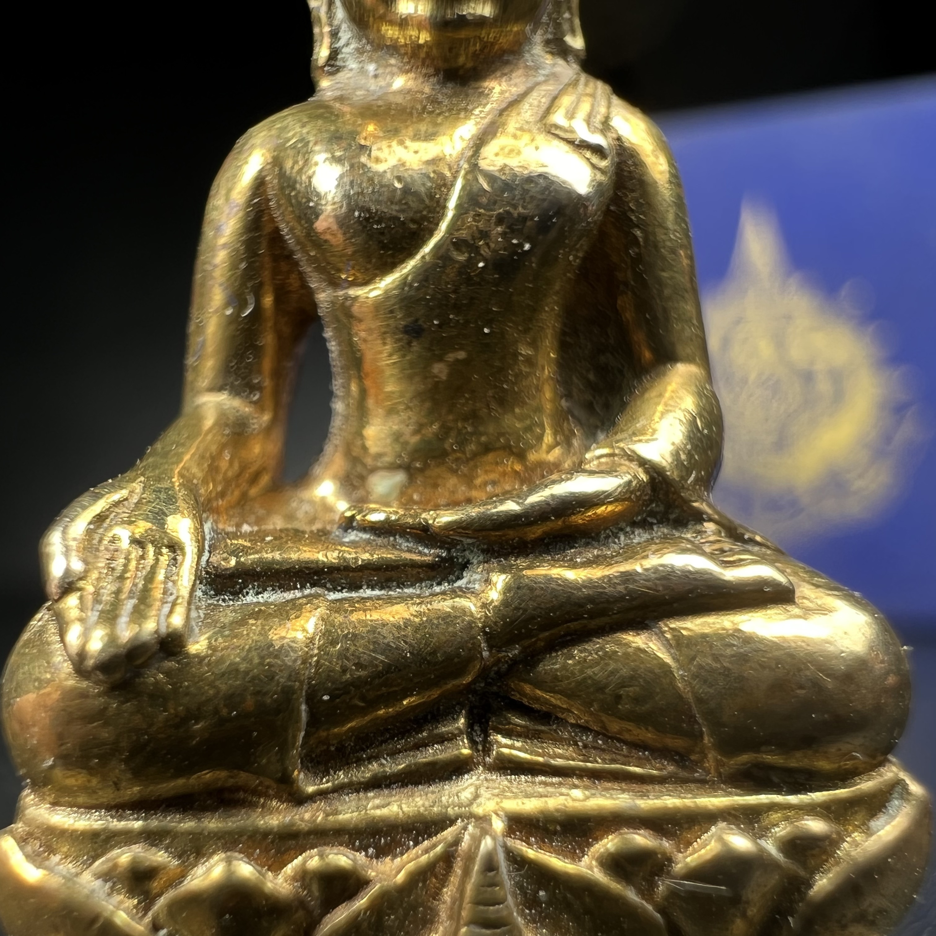 พระกริ่งไพรีพินาศ เฉลิมพระเกียรติ พระบาทสมเด็จพระเจ้าอยู่หัวรัชกาลที่9 พระชนมพรรษา 6 รอบ ปี2542เนื้อสัมฤทธิ์(บรรจุเหล็กไหล)ดีนอก-ดีใน