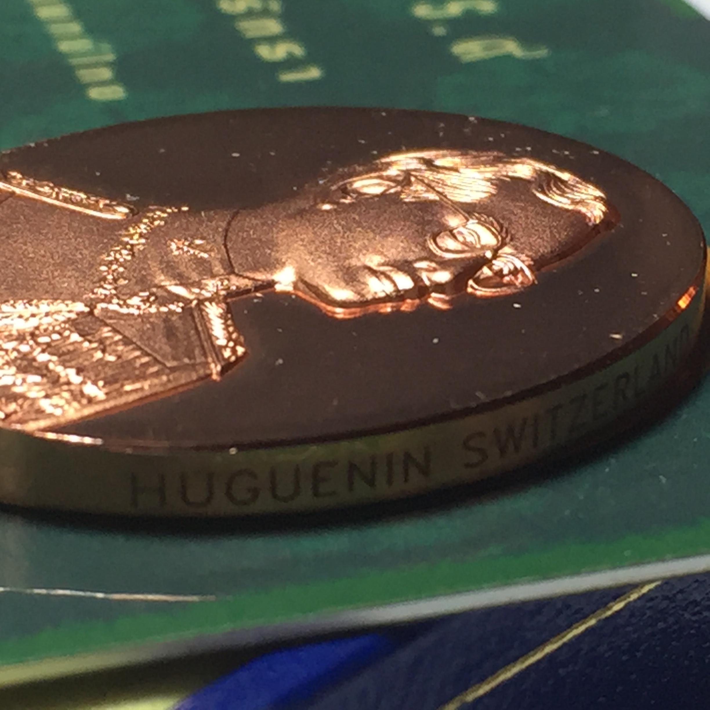 เหรียญแห่งศรัทธา ร.9 ที่ระลึก50 ปีแพทย์ศาสตร์ จุฬาฯ ปี2540 เนื้อทองแดง