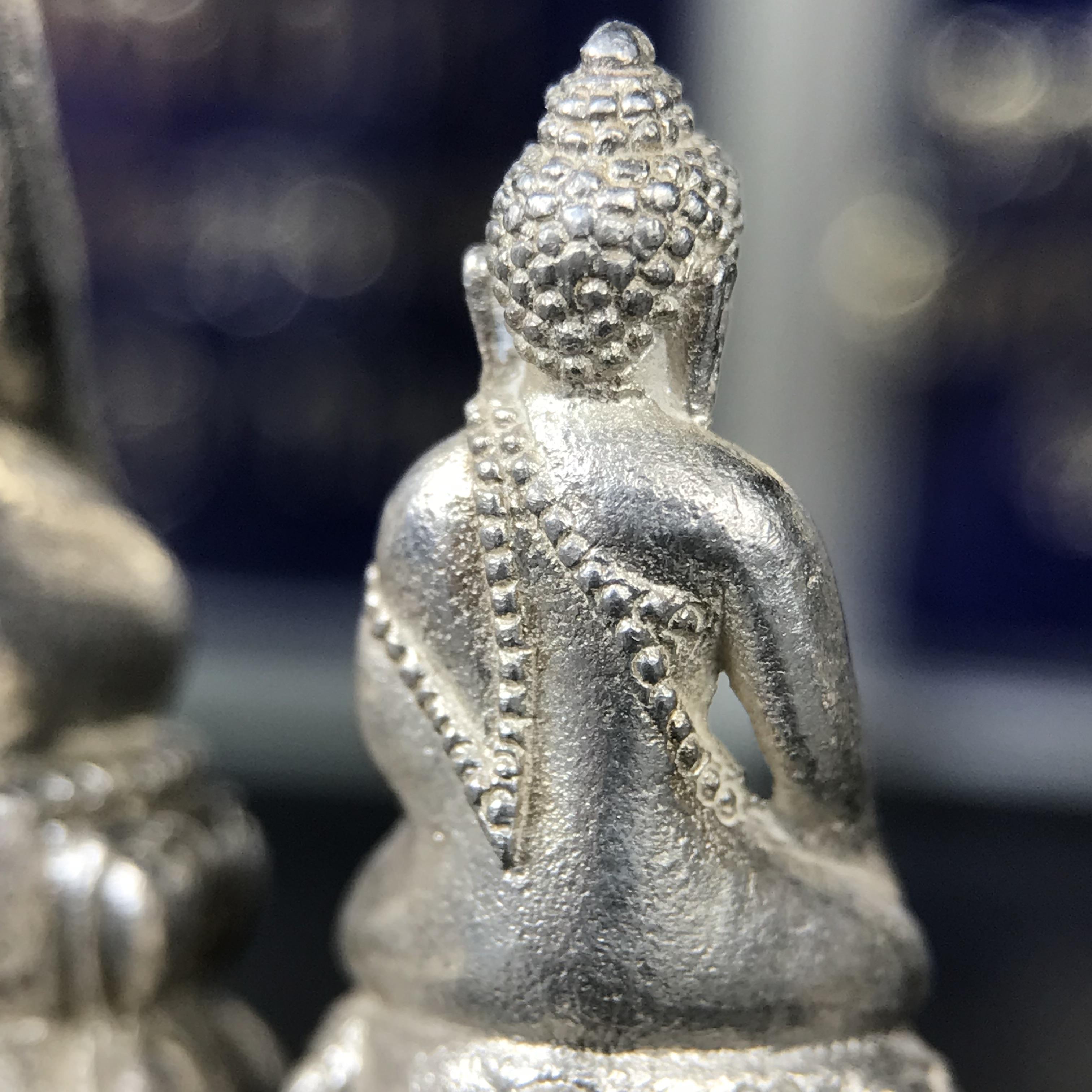 พระกริ่งนวปทุม ภปร.-พระชัยวัฒน์นวปทุม ภปร.-พระกริ่งไพรีพินาศ ภปร. รุ่นแรก วัดปทุมวนาราม ครบชุดเนื้อเงิน ปี2535(ในหลวงรัชกาลที่9เสด็จเททอง)(1ใน3000องค์)หายาก***เก็บทีเดียวครบชุดไปเลยรุ่นนี้ แนะนำ....ตอนนี้หายากแล้ว***