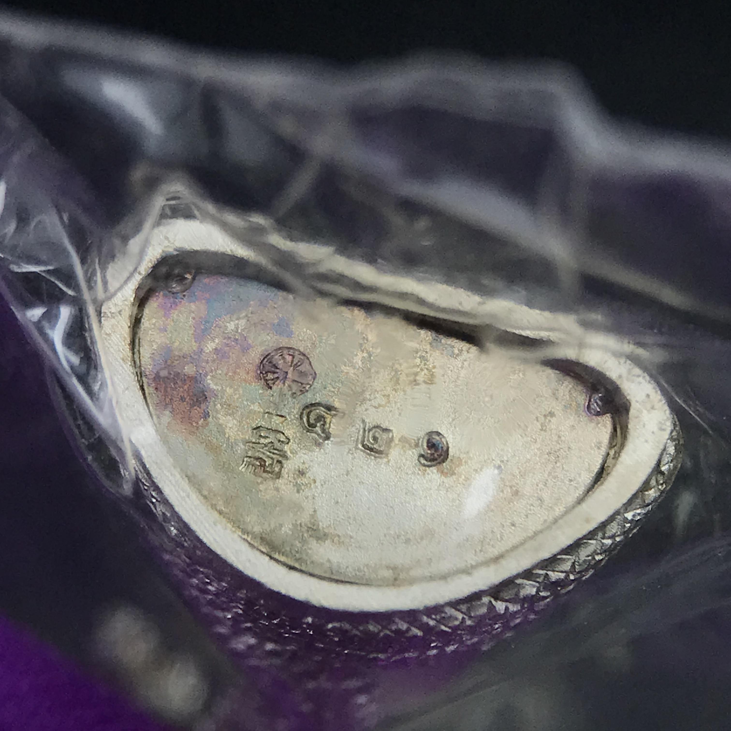 พระนาคปรก สธ. รุ่นสร้างพระอุโบสถเฉลิมพระเกียรติ 4 รอบ 84 พรรษา สมเด็จพระเทพรัตนราชสุดาฯ วัดบวรนิเวศวิหาร ปี 2543 พิมพ์เล็ก เนื้อเงินบริสุทธิ์ แบบพ่นทรายขัดเงาบางส่วน(สภาพ สวย ซีนซองกล่องบรรจุเดิมครบ)พิธีใหญ่ พุทธศิลป์งดงาม หายาก (1 ใน 2999 องค์)