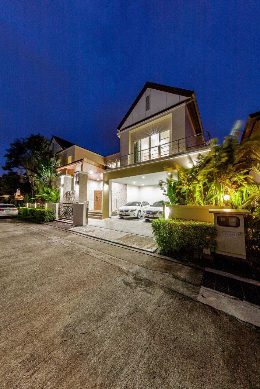 For Sale : Phuket Boat lagoon 4 Bedrooms 4 Bathrooms 163 SQ.W