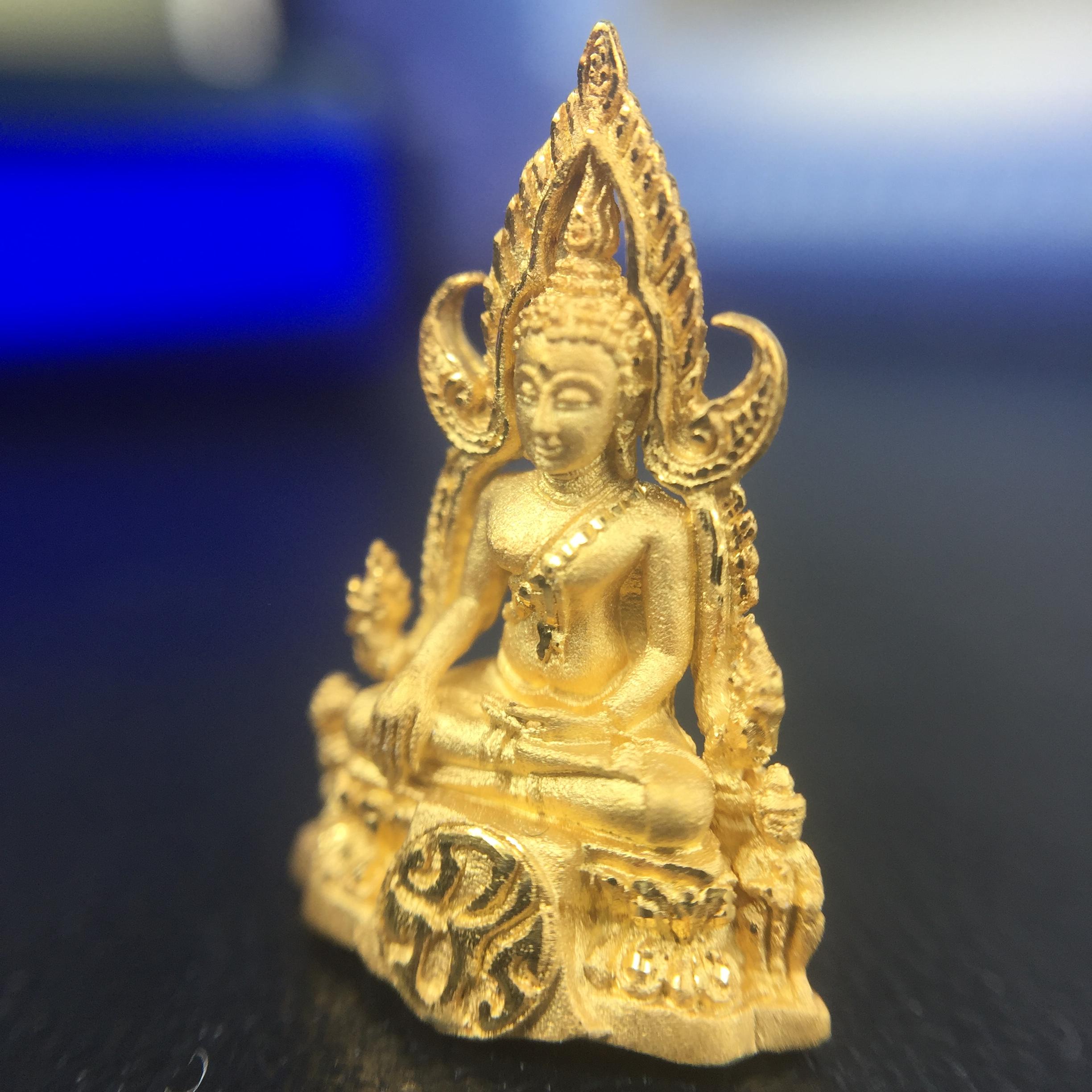 พระพุทธชินราช ภปร. โครงการ เพราะแผ่นดินนี้คือแผ่นดินเกิด ปี2551 เนื้อทองคำ 96.5%(น้ำหนัก 2.6 กรัม) ขนาดหน้าตัก1/4นิ้ว (สวยงามทรงคุณค่าหายาก)1 ใน 5000องค์