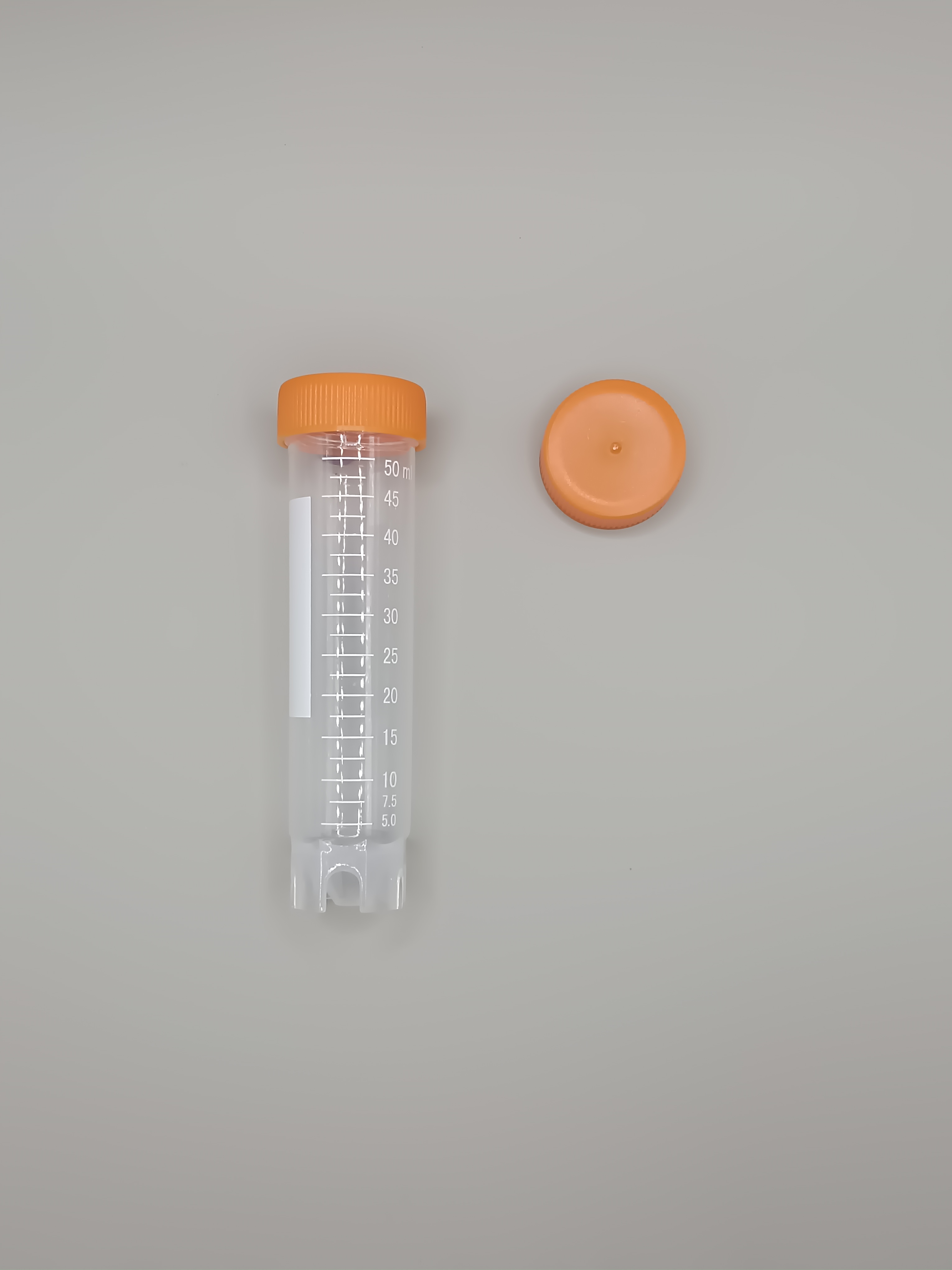 Free-standing Centrifuge Tube 50ml ,Sterile, หลอดทดลองแบบตั้งโต๊ะ ขนาด50 มล. (หลอดเก็บเมล็ดกาแฟ) : สีส้ม