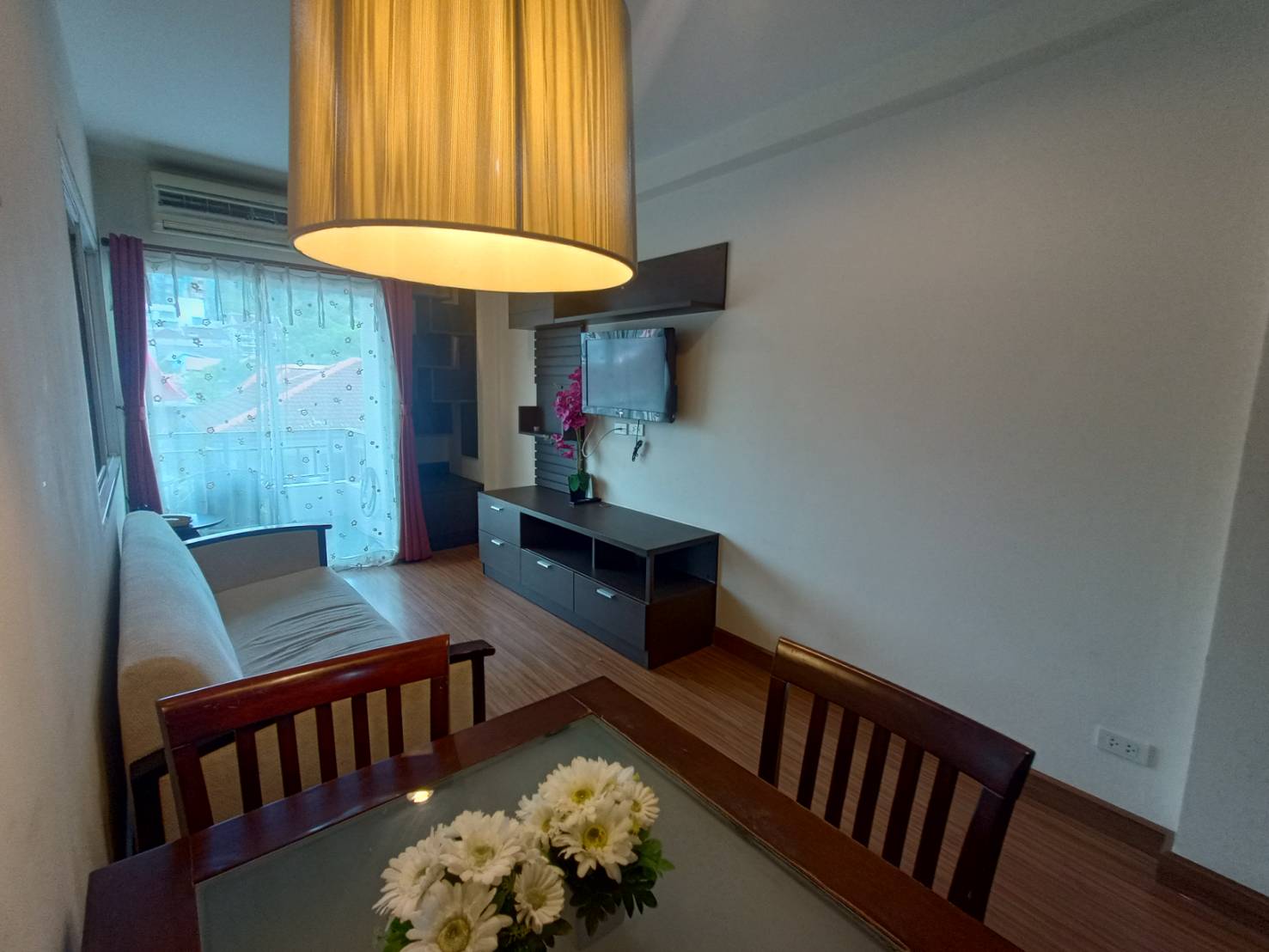 For Rent : Phuket Villa Patong Condo Floor 3rd Mountain View 45 sqm.Fully Furnished.