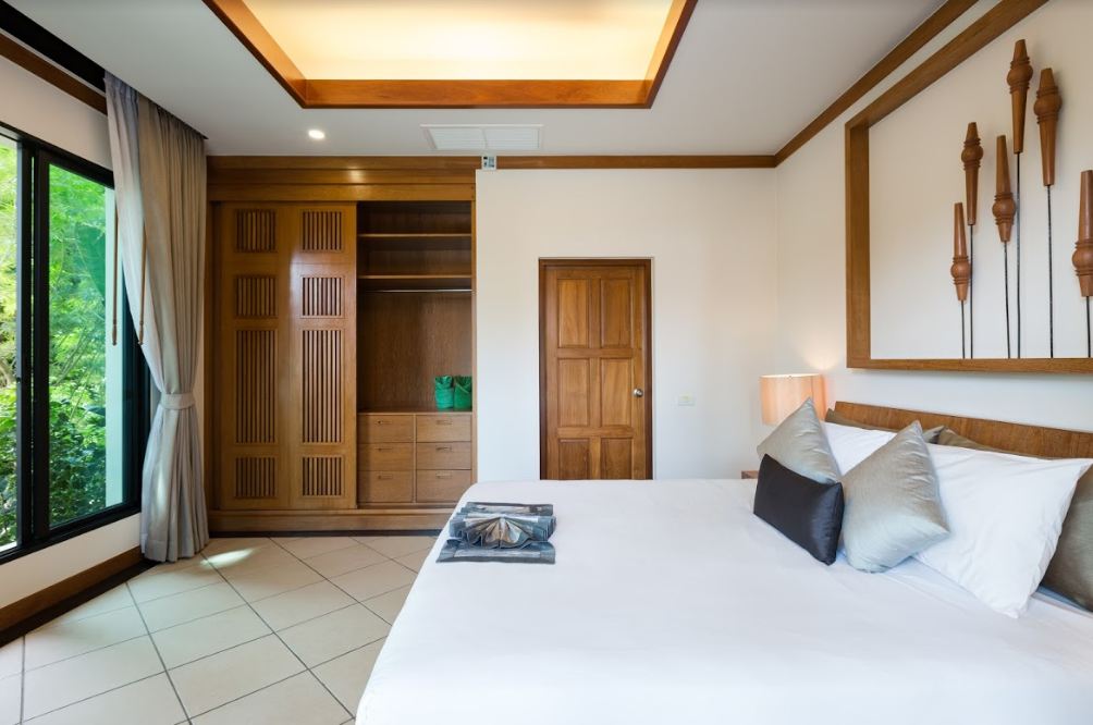 For Sale : Nai Harn, Luxury Tree Pool Villa, 3 Bedrooms 3 Bathrooms, Garden view.