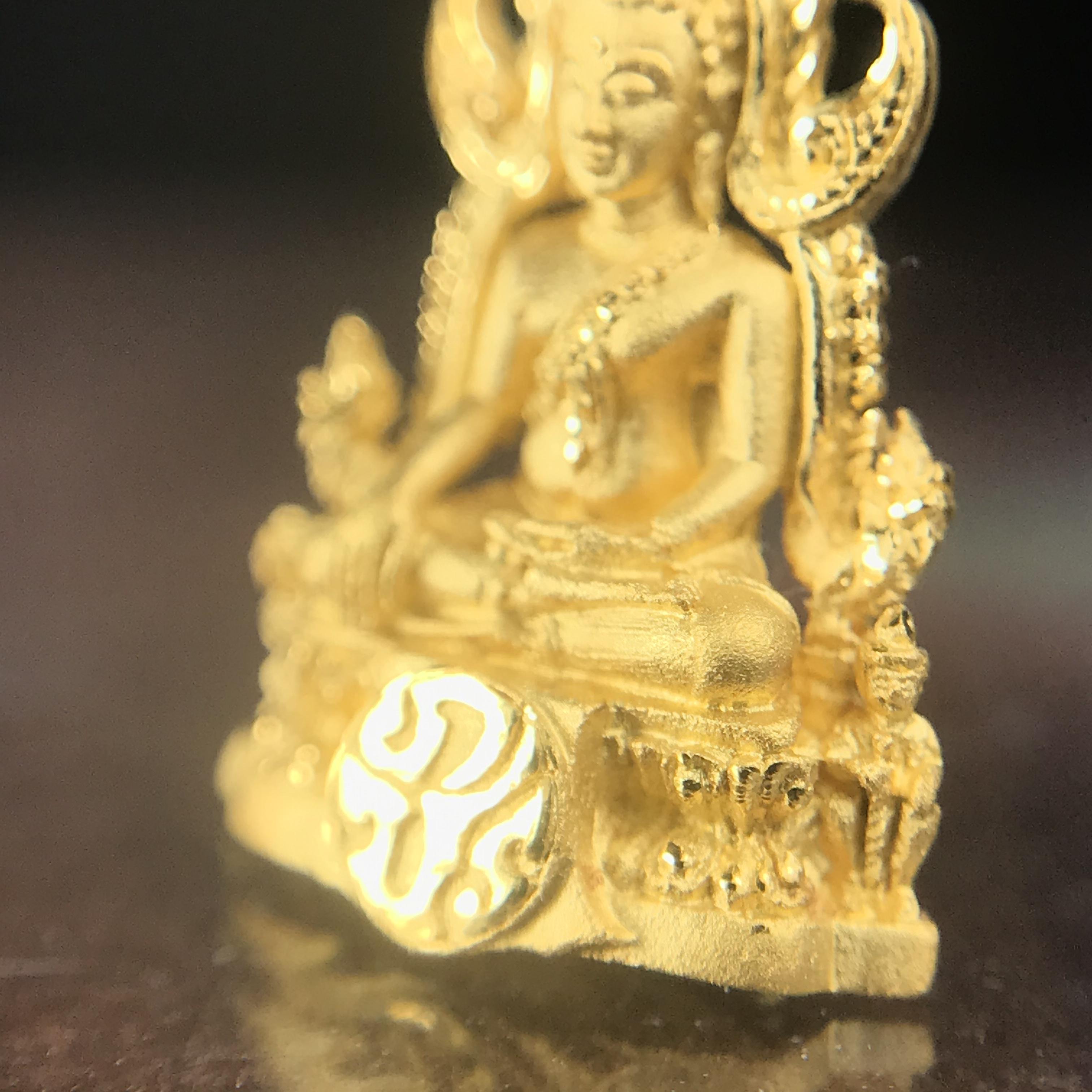 พระพุทธชินราช ภปร. โครงการ เพราะแผ่นดินนี้คือแผ่นดินเกิด ปี2551 เนื้อทองคำ 96.5%(น้ำหนัก 2.6 กรัม) ขนาดหน้าตัก1/4นิ้ว (สวยงามทรงคุณค่าหายาก)1 ใน 5000องค์