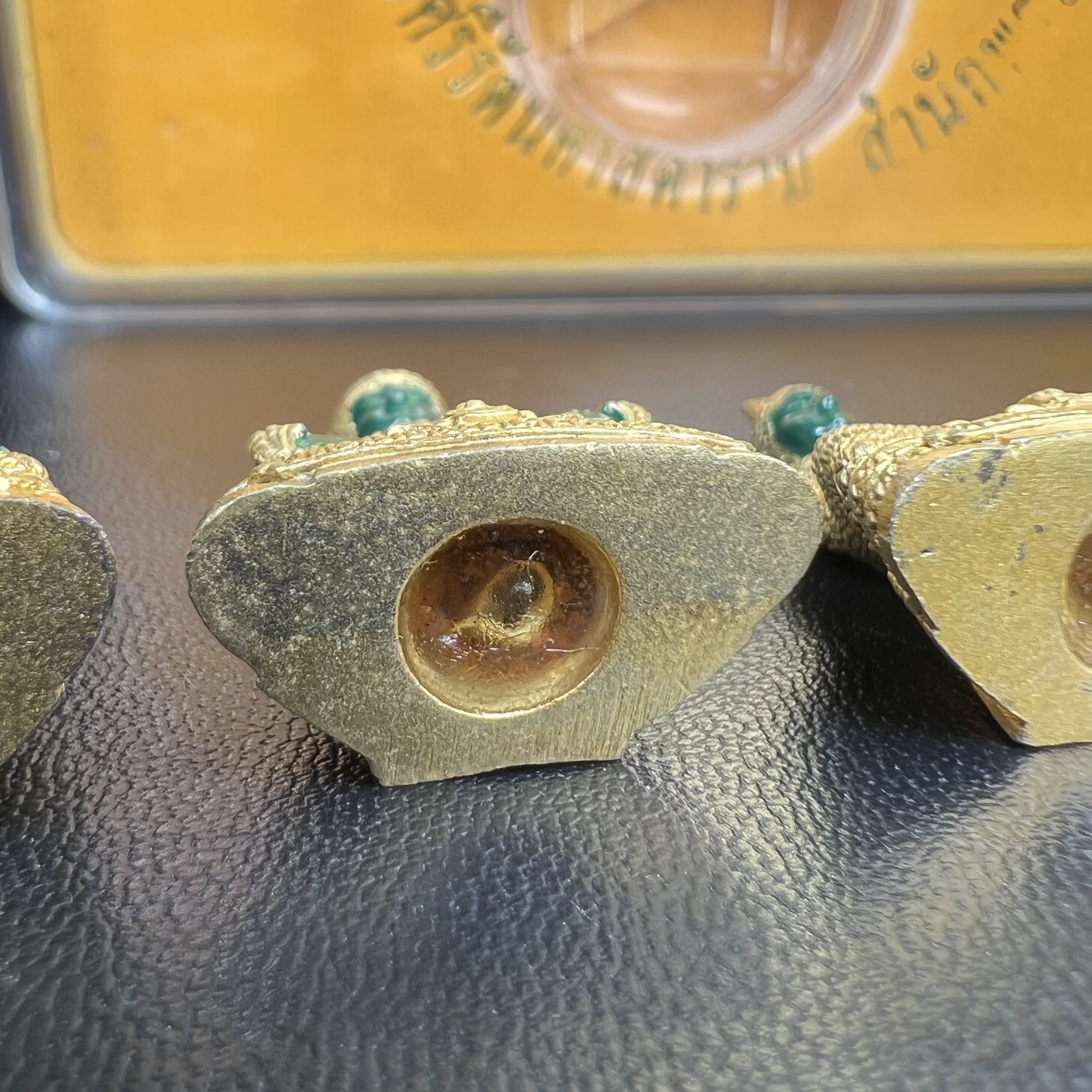 พระพุทธมหามณีรัตนปฏิมากร(พระแก้วมรกต) วัดพระศรีรัตนศาสดาราม สำนักพระราชวัง จัดสร้าง ชุด3 ฤดู ร้อน ฝน หนาว(บรรจุมวลสารใต้ฐาน)