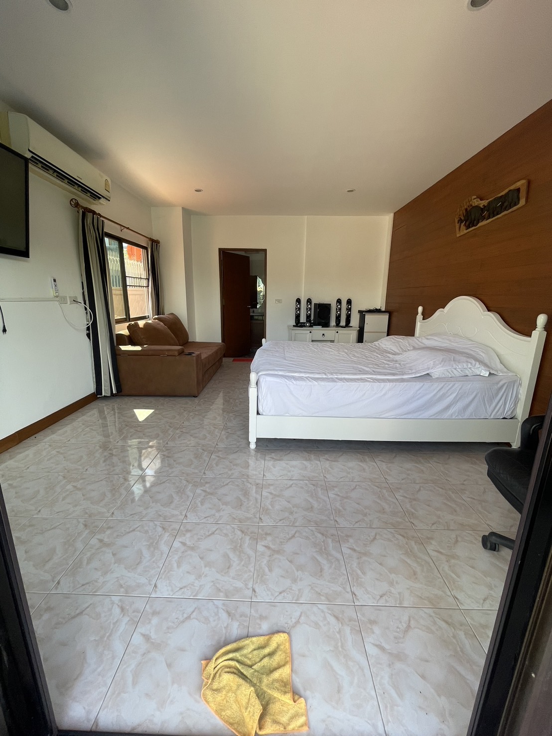 For Rent : Rawai, Private Pool Villa, 6 bedrooms 5 bathrooms