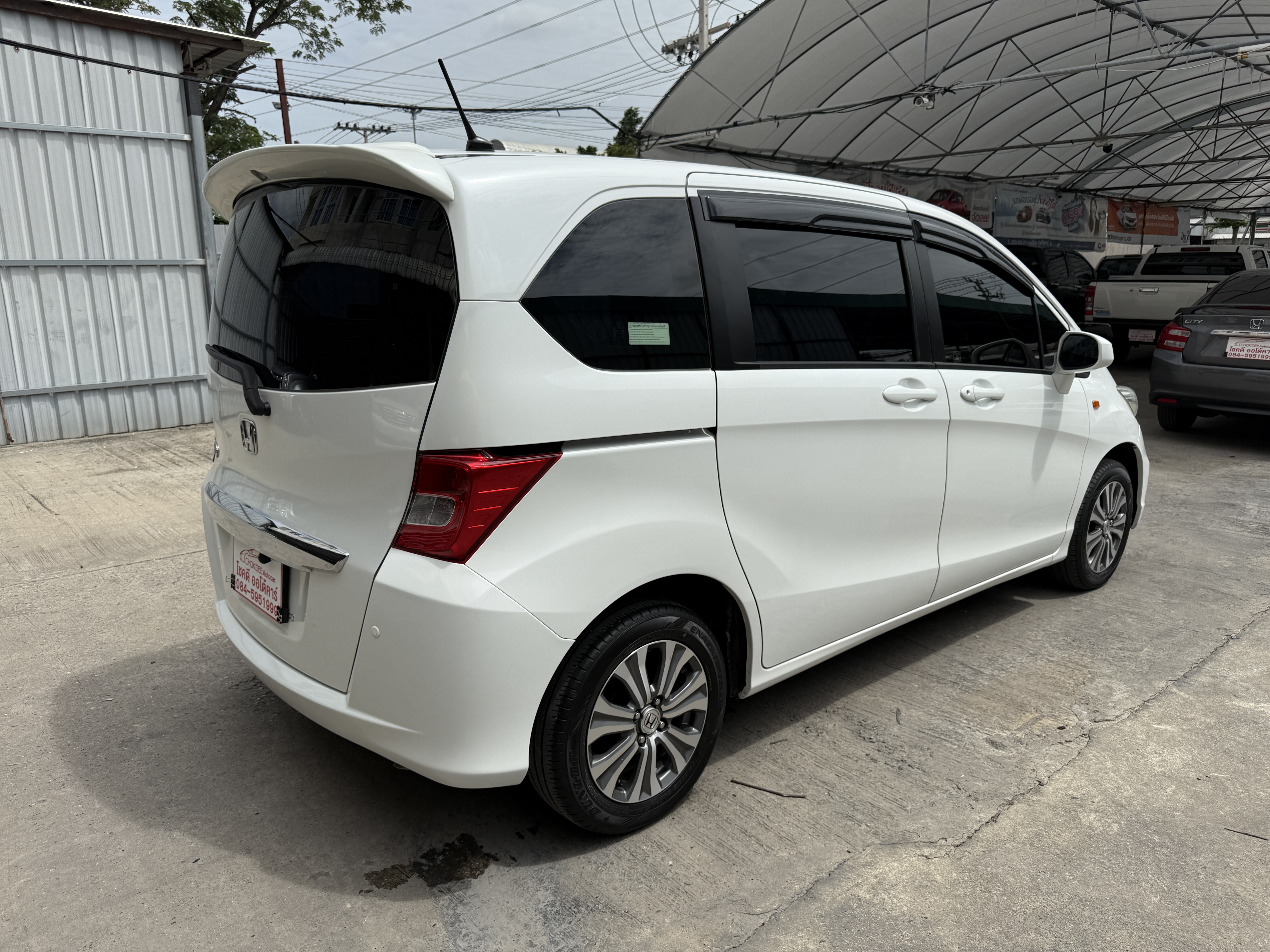 Honda Freed 1.5 SE At 2013 ขาวมุก