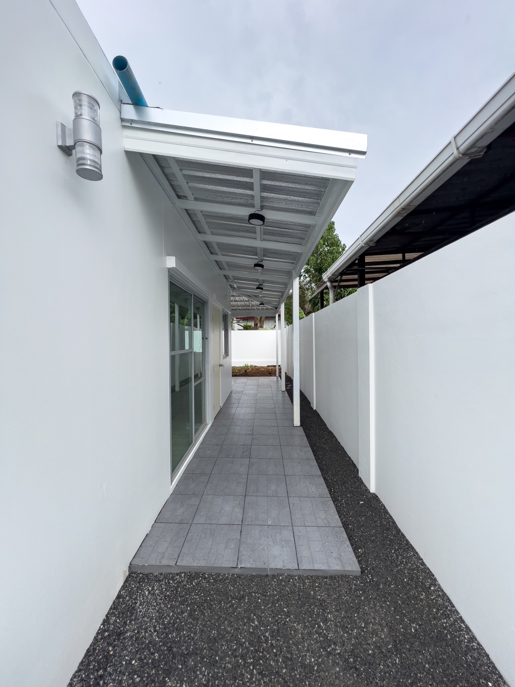 For Sale : Thalang, One-story semi-detached house, 2 bedrooms 2 bathrooms