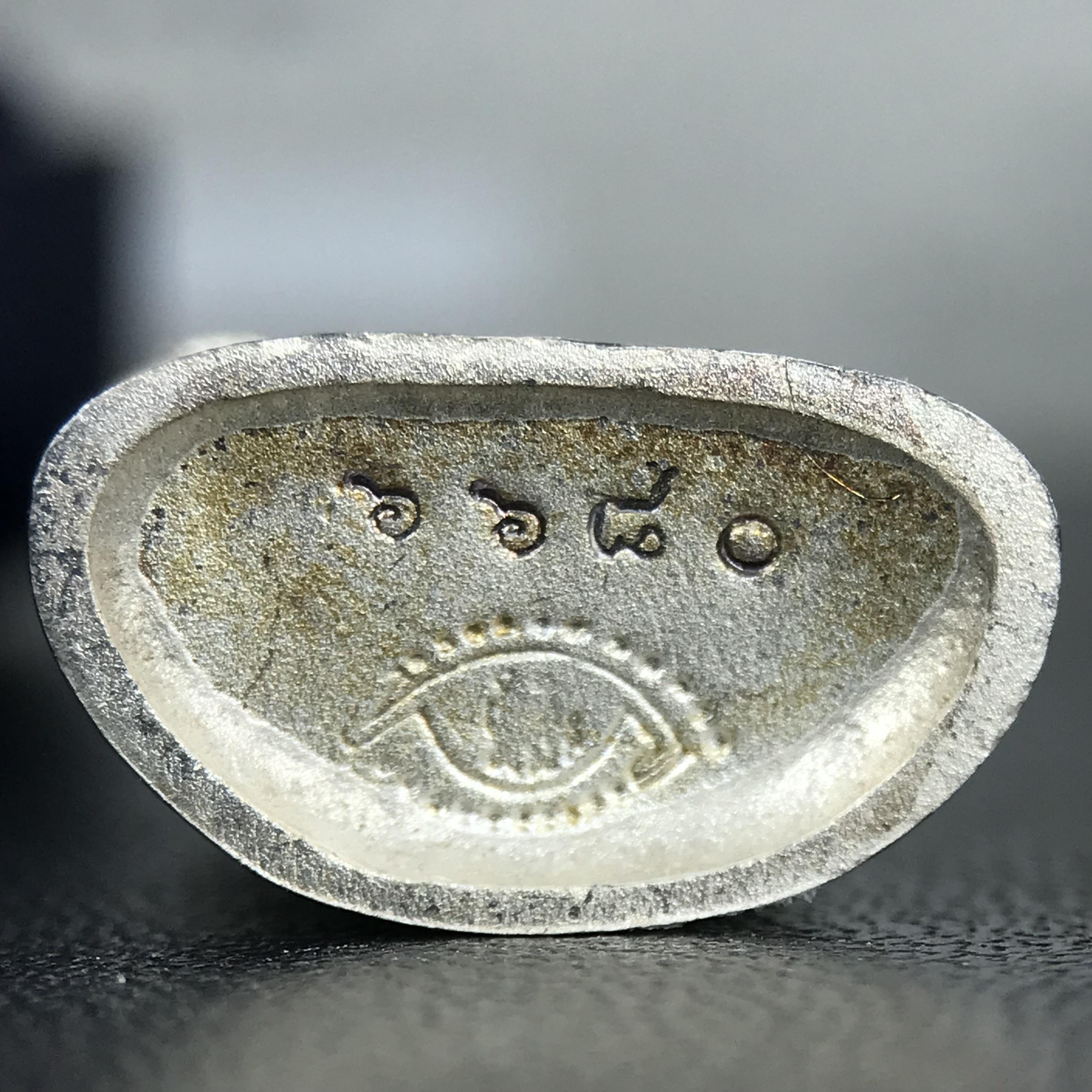 พระกริ่งไพรีพินาศ ญสส.มูลนิธิพิทักษ์ดวงตาประชาชน ฉลองศิริราชสมบัติครองราชย์ 50 ปี รัชกาลที่ 9 เนื้อเงินบริสุทธิ์ 99.9% ขนาดสูง 2.8 ซม. พร้อมกล่องบรรจุเดิมและการ์ดใบรับรองเดิมครบสมบูรณ์(องค์หมายเลข ๖๖๘๐)