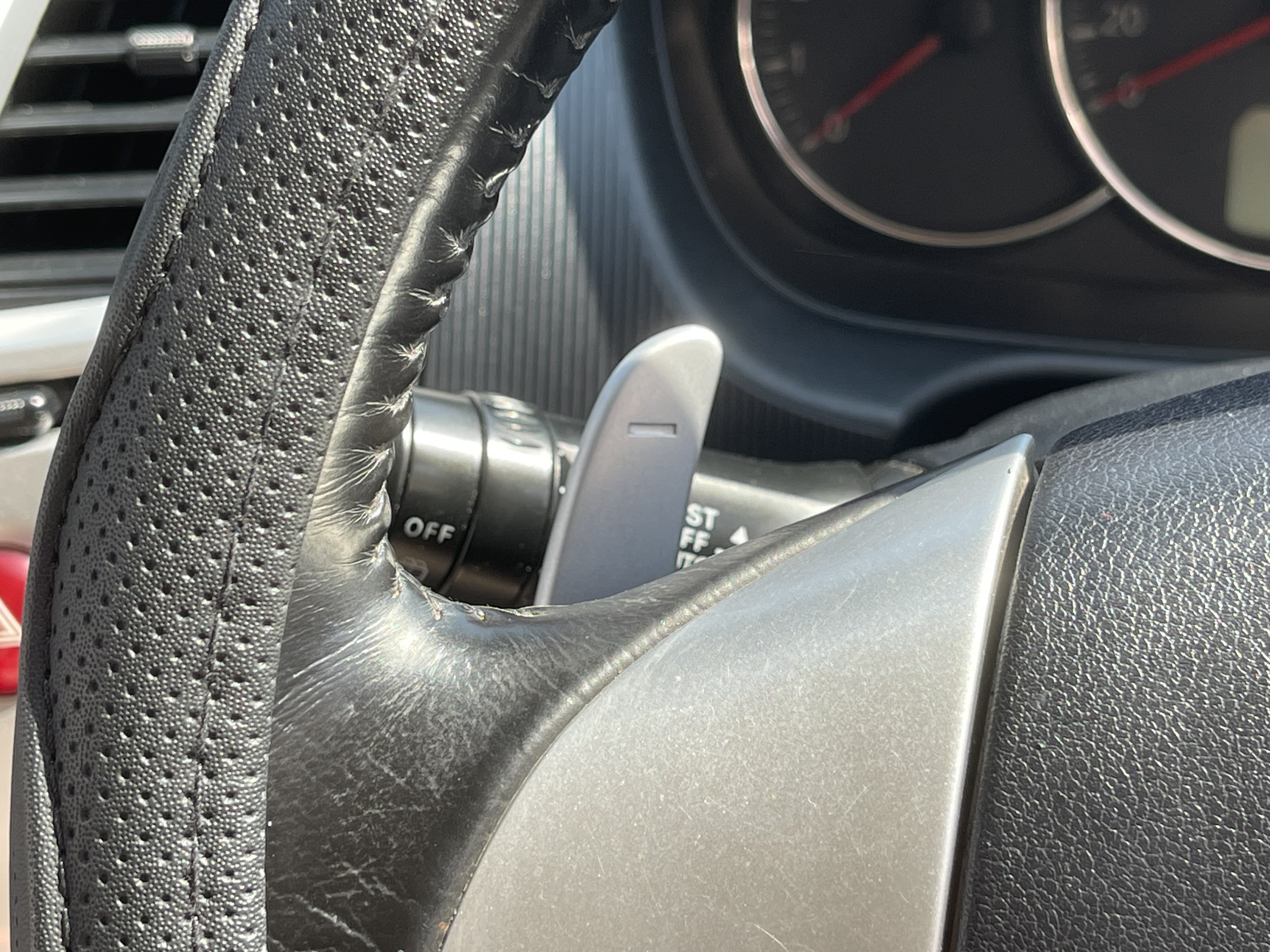 Mitsubishi Pajero Sport 2.5 GT 2WD At 2012 ขาวมุก