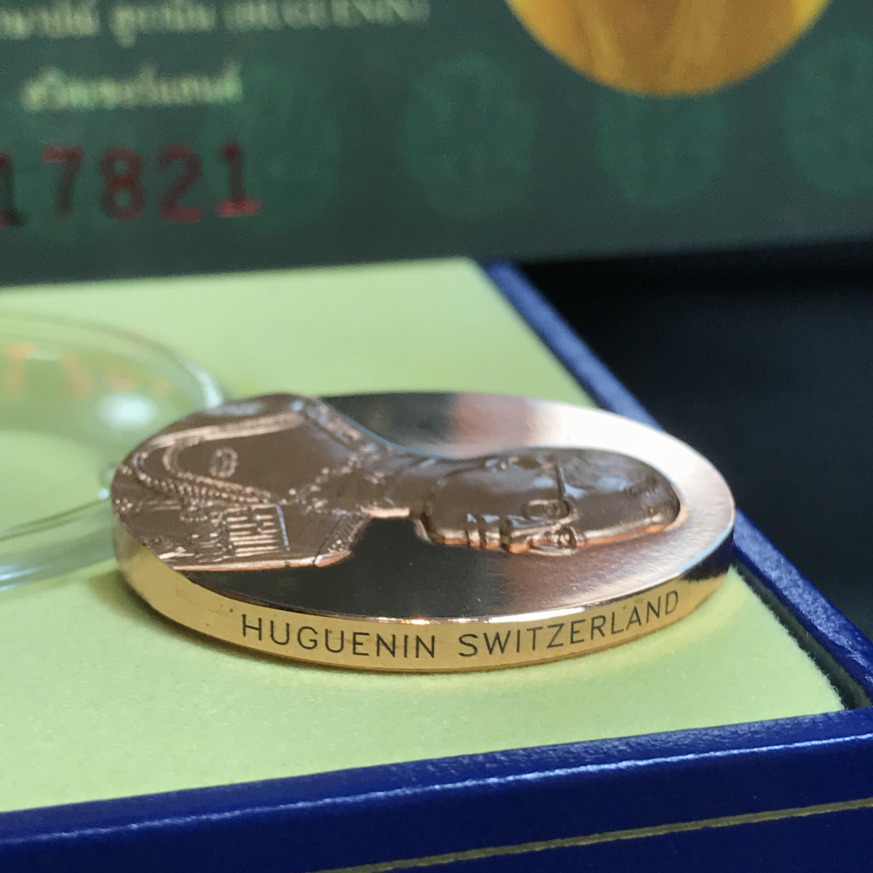 เหรียญแห่งศรัทธา ร.9 ที่ระลึก50 ปีแพทย์ศาสตร์ จุฬาฯ ปี2540 เนื้อทองแดงกล่องบรรจุการ์ดรับรองเดิมครบสมบูรณ์