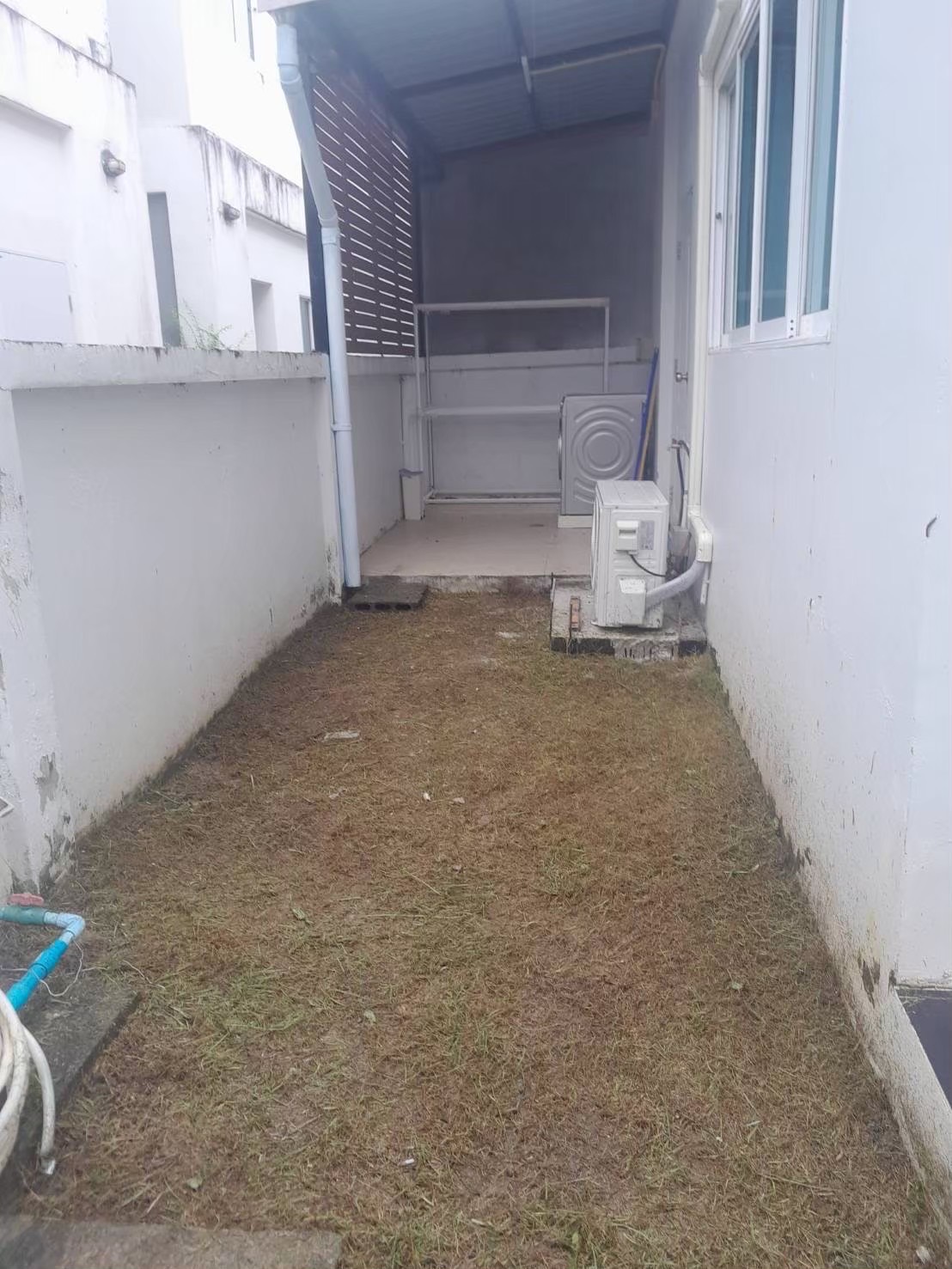 For Rent : Kohkaew, 2-story semi-detached house, 3 bedrooms 3 bathrooms