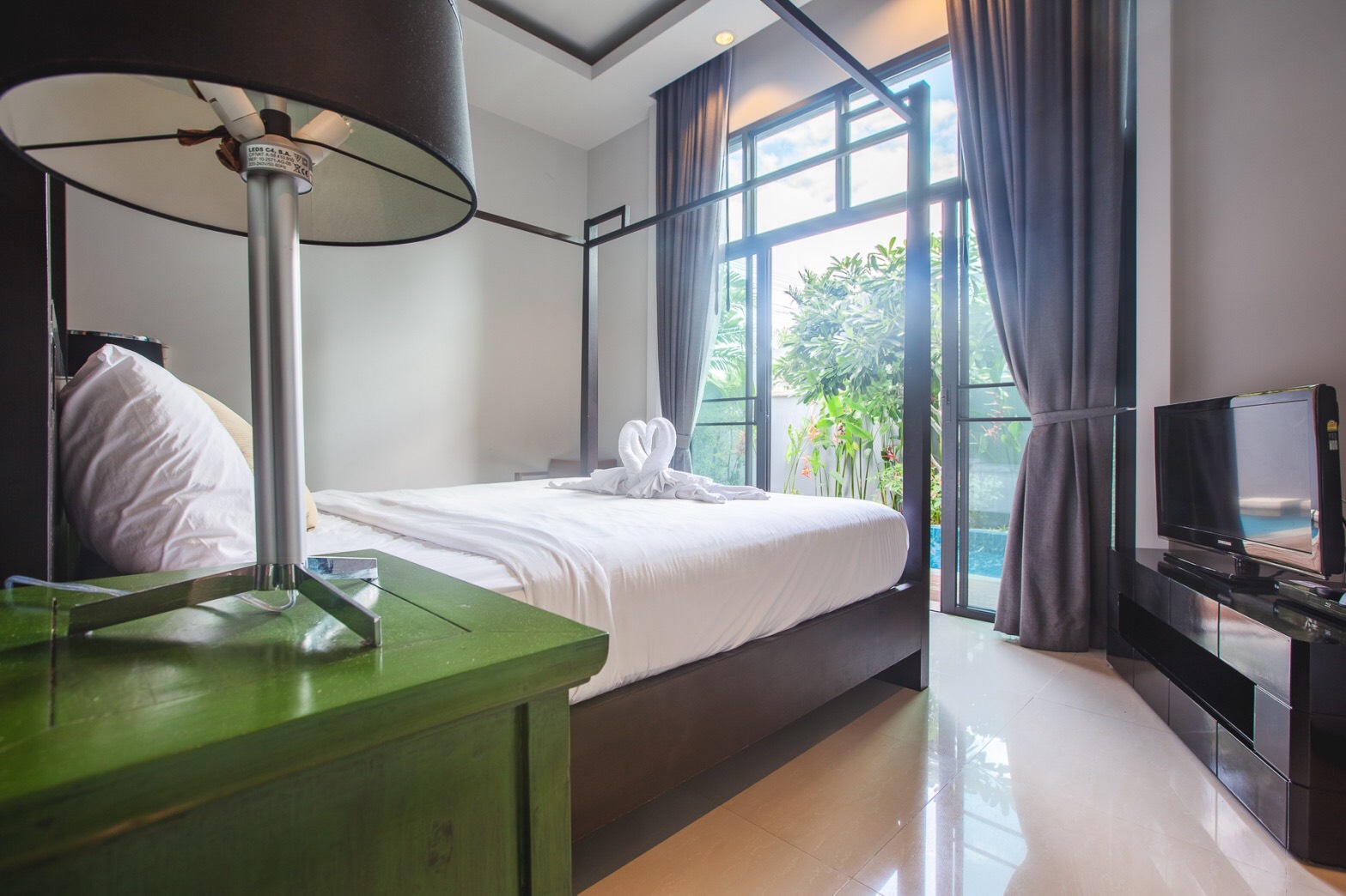 For Sales/Rent : Tropical 2 bed room pool villa Rawai beach Phuket