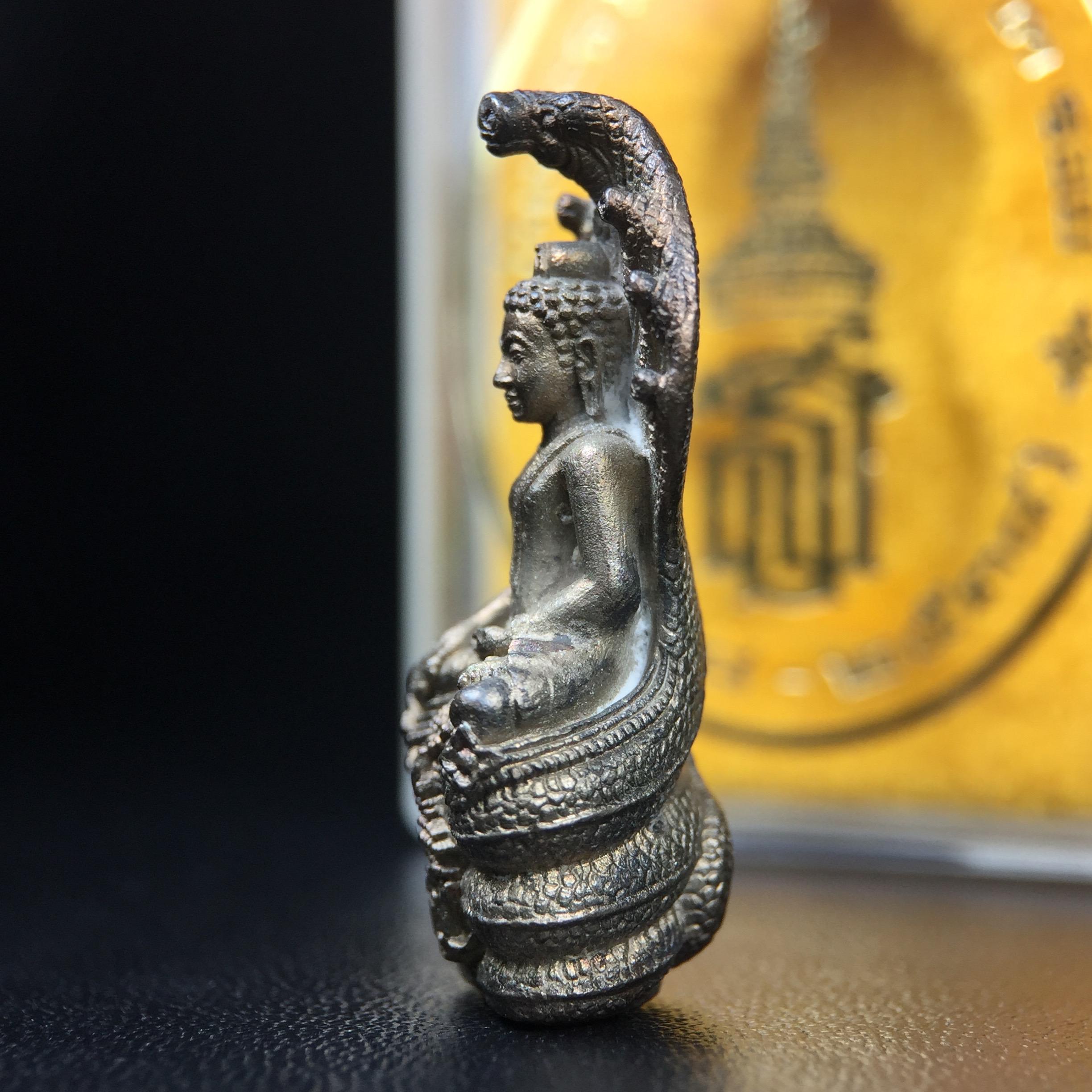 พระพุทธรูปนาคปรกปางมารวิชัย สธ. เนื่องวโรกาสสมเด็จพระเทพรัตนราชสุดาฯ ทรงเจริญพระชนมายุครบ 3 รอบ ปี2534 พระกริ่งนวโลหะ พิธีพุทธาภิเษก ณ วัดบวรนิเวศวิหาร โดยมีสมเด็จพระญาณสังวร สมเด็จพระสังฆราชเป็นองค์ประธาน(พิธีใหญ่ มวลสารดี พุทธศิลป์งดงาม)