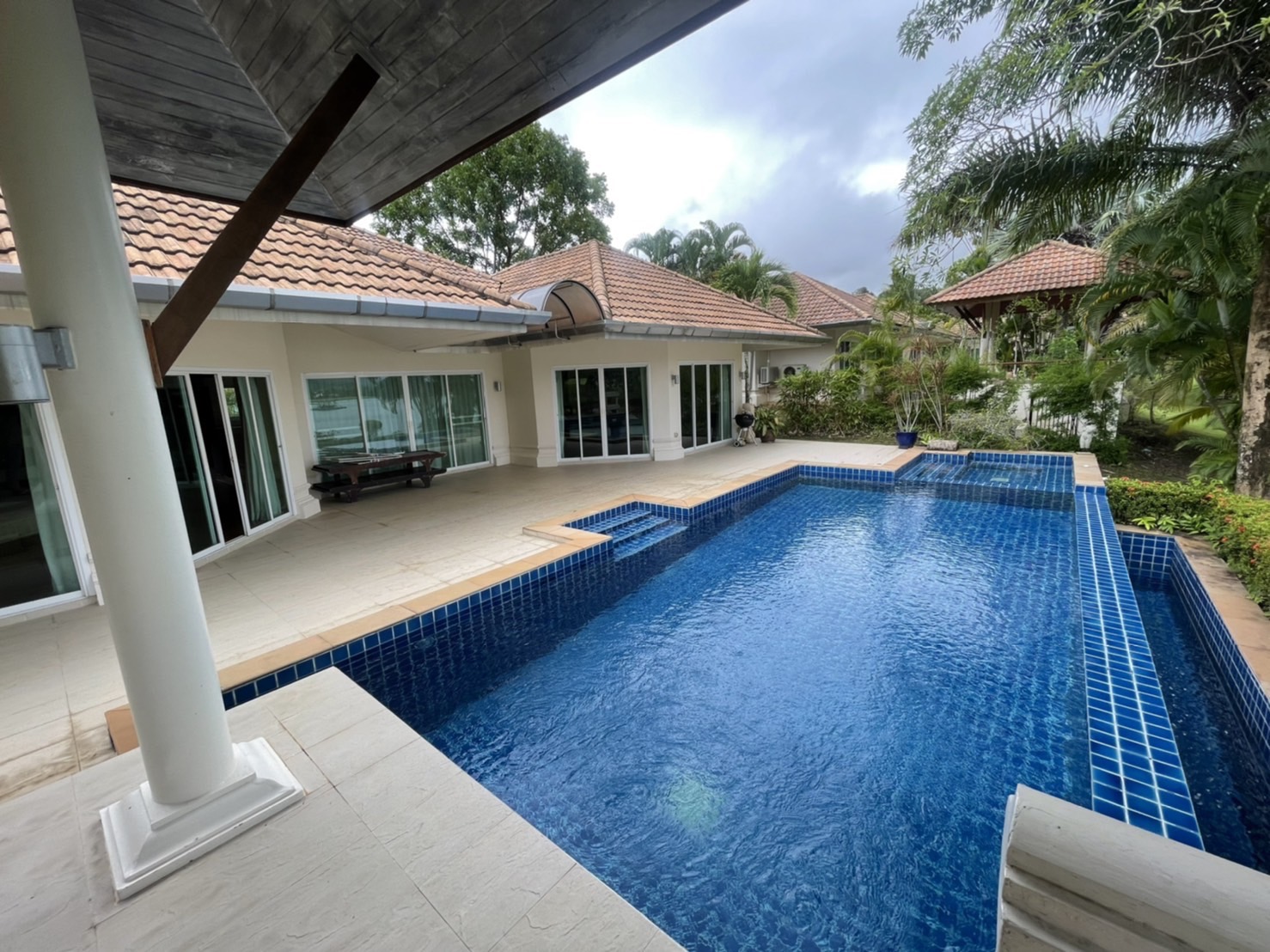 For Rent : Kathu, Loch Palm Garden Villa, 2 Bedrooms 2 Bathrooms