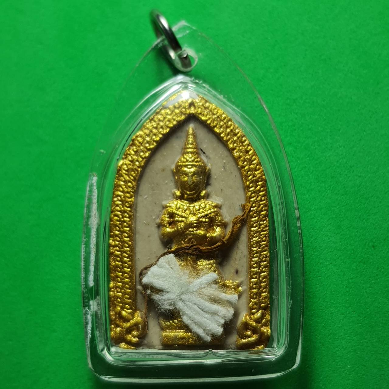 พระเครื่อง ท้าวเวสสุวรรณ เลี่ยมกรอบ สีขาว แต่ง เขียว รุ่น แก้ปีชง รวยไม่จบ จนไม่เป็น ภัยไม่มี ท้าวเวสสุวัณ จี้ท้าวเวสสุวรรณ ท้าวเวสสุวรรณ