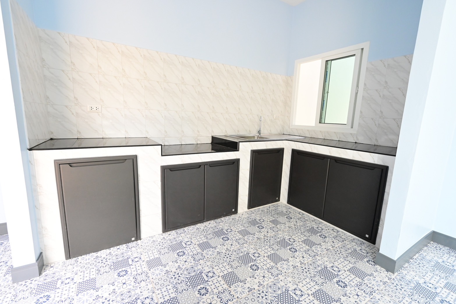 For Sales : One-story semi-detached house near Phuket International Airport, 2 bedrooms 2 bathrooms