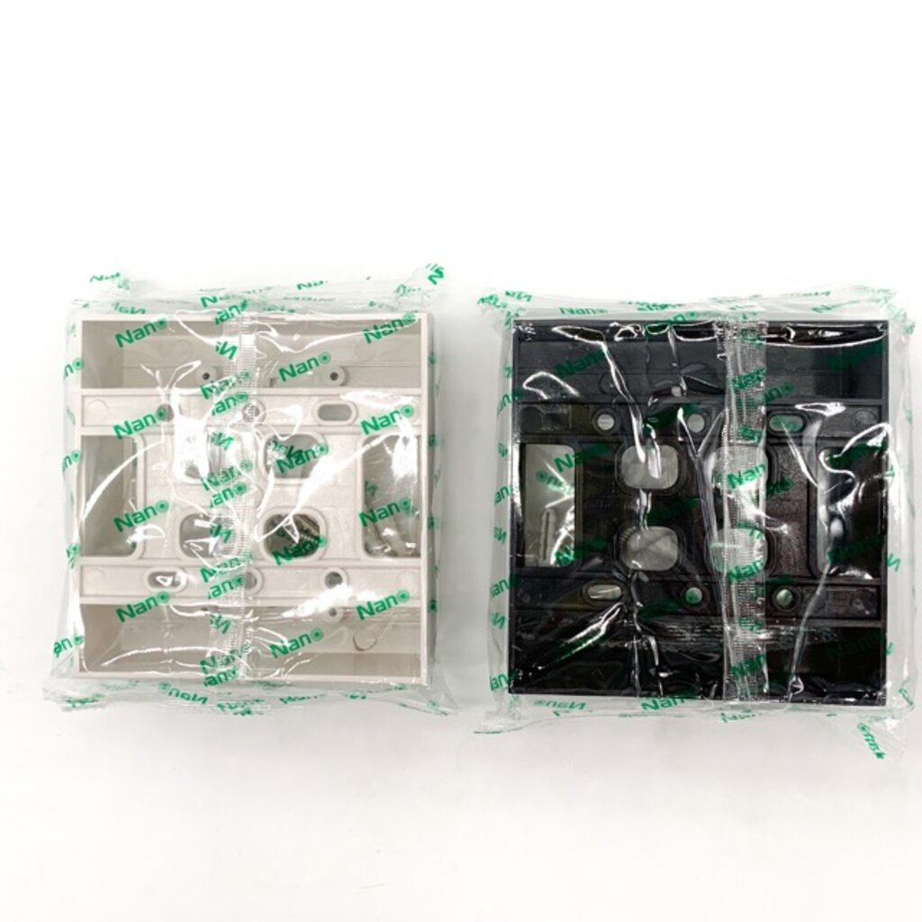 Nano กล่องลอย บ๊อกลอย ขอบเหลี่ยม 4x4 รุ่นใหม่ สีขาวและสีดำ บ็อกลอย