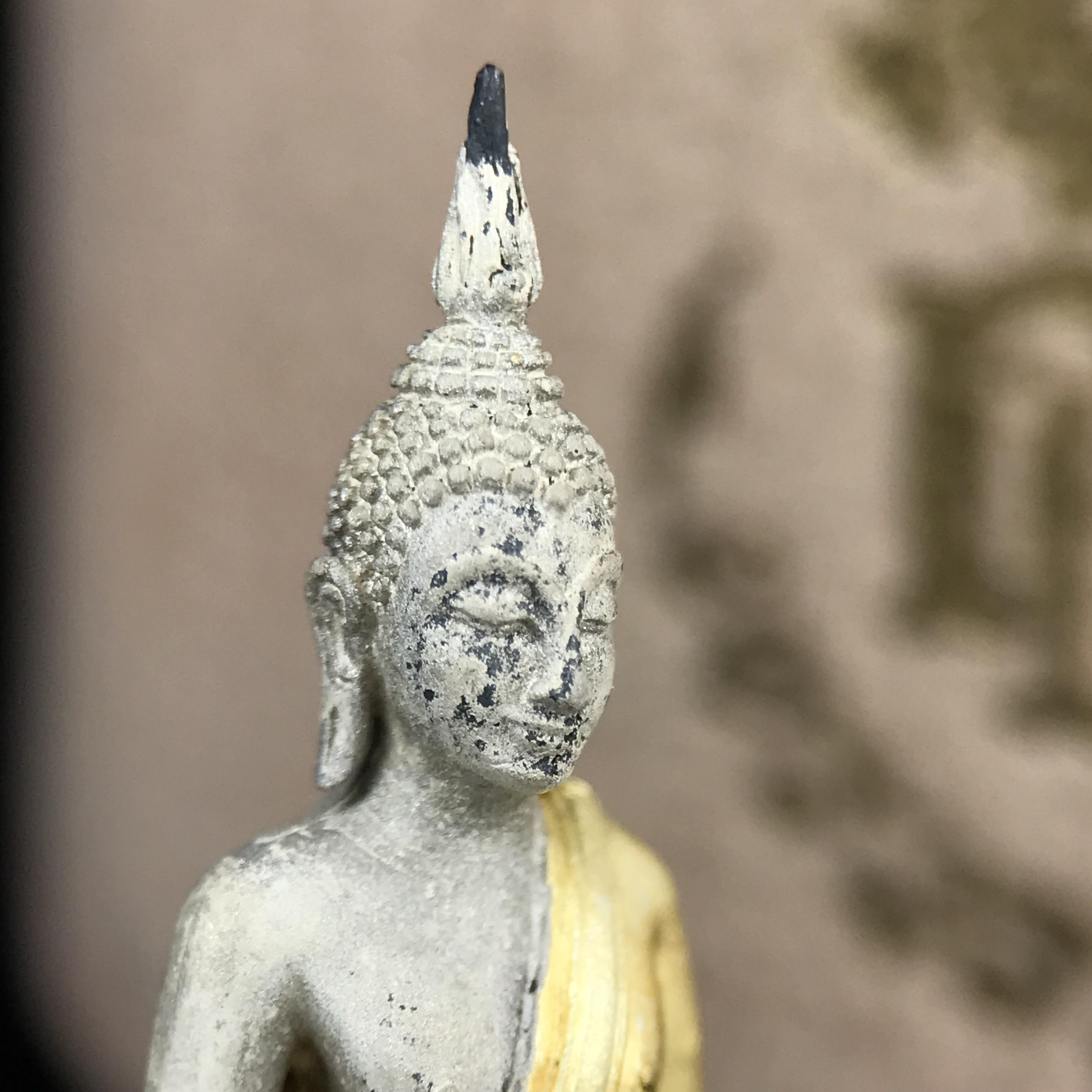 พระกริ่งพระพุทธนวราชบพิตร ตรากาญจนาภิเษกครองสิริราชสมบัติครบ 50 ปี รัชกาลที่9 ปี2540 เนื้อเงินสามกษัตริย์(ผิวเดิมสวย ครบ สมบูรณ์)พร้อมกล่องบรรจุเดิมครบ ชุดพระราชทาน(หายาก)