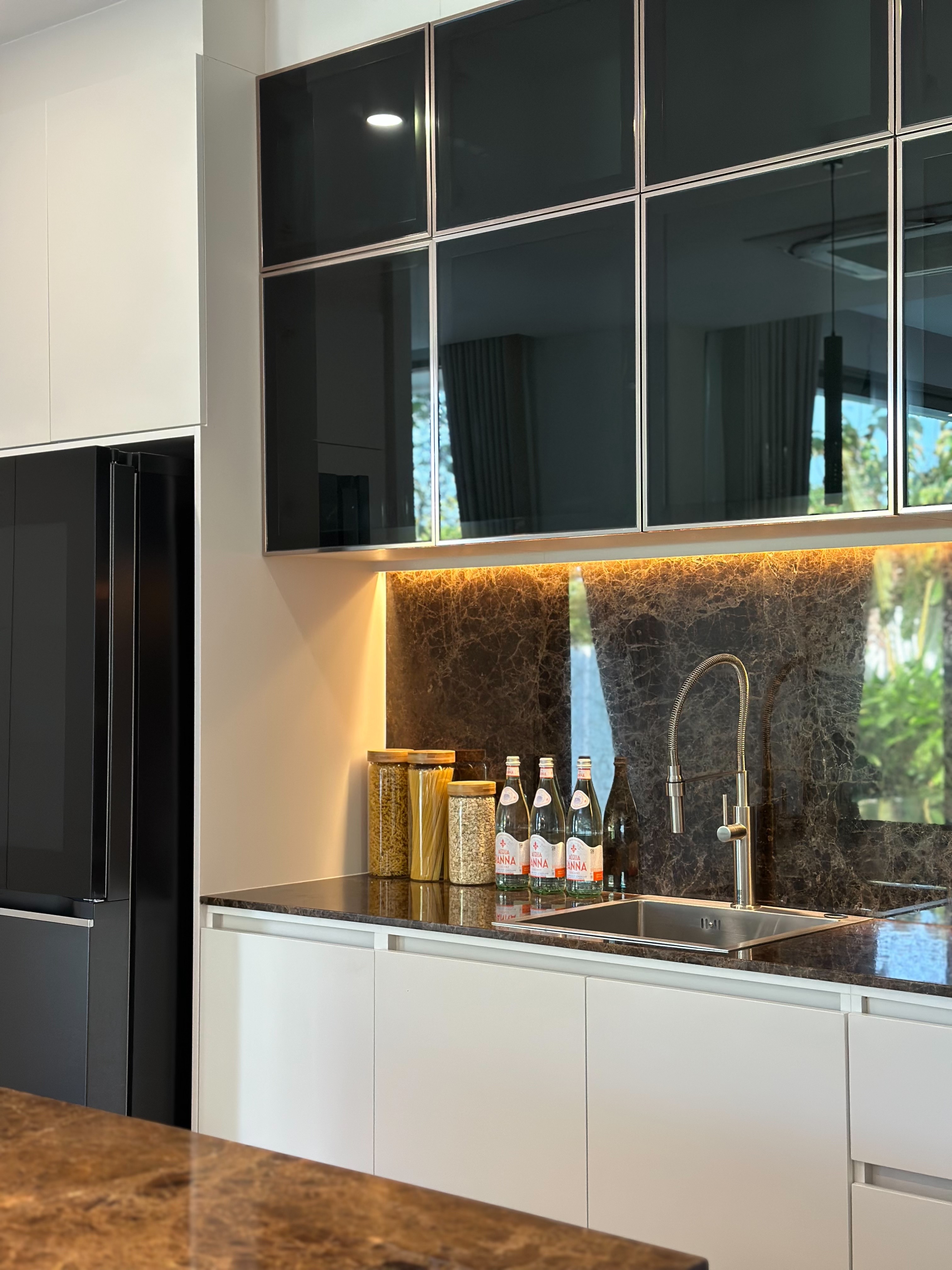 For Sales : Kathu-Patong, Luxury Pool Villa, 4 Bedrooms 4 Bathrooms