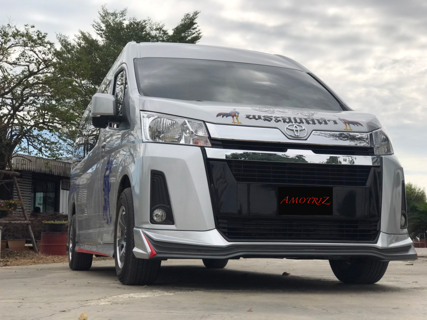 Toyota Commuter 2019 V.1 bodykits by Amoriz