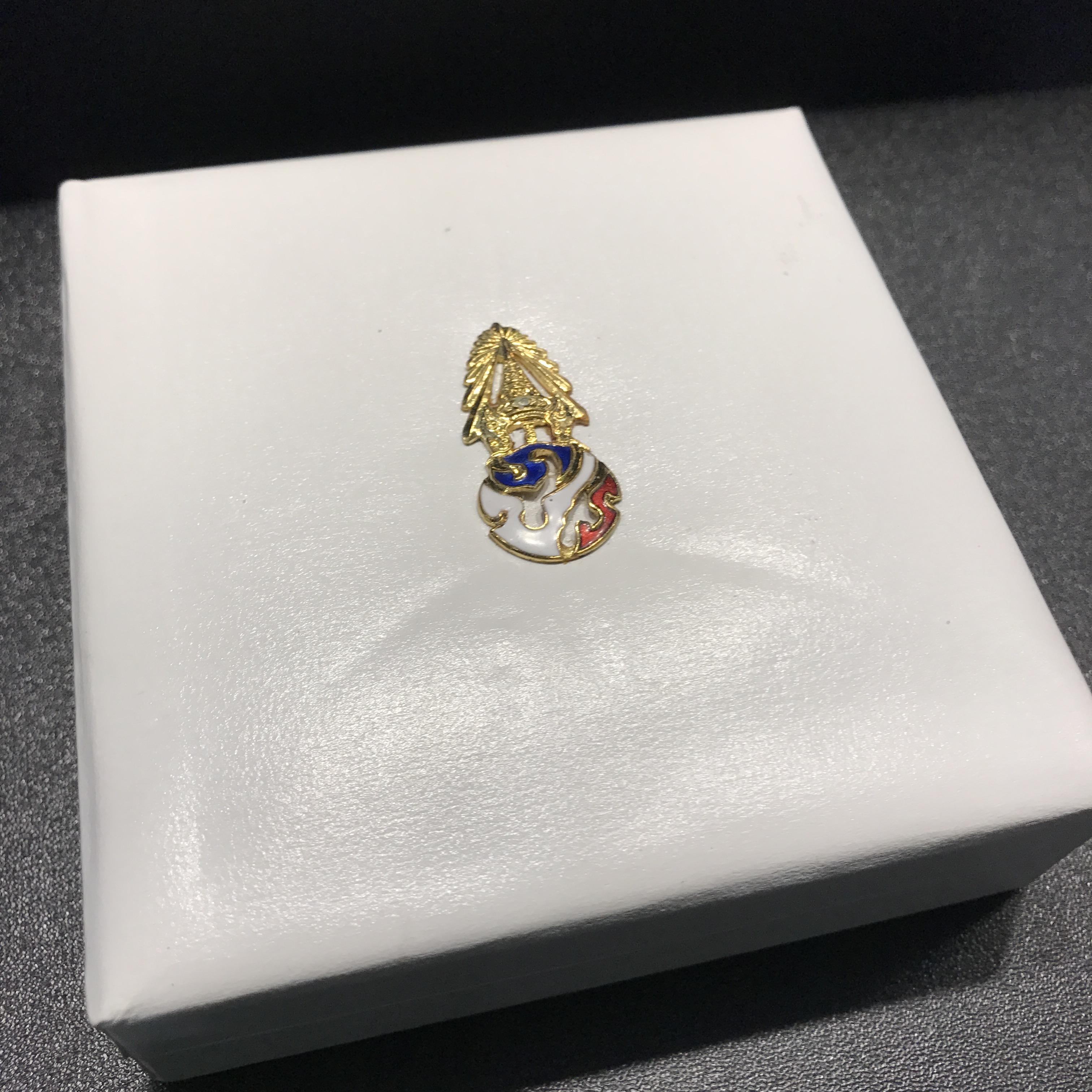 เหรียญที่ระลึก “คามิโอ” มหามงคลวโรกาสพระบาทสมเด็จพระเจ้าอยู่หัวภูมิพลอดุลยเดช ทรงครองสิริราชสมบัติครบ 50ปี