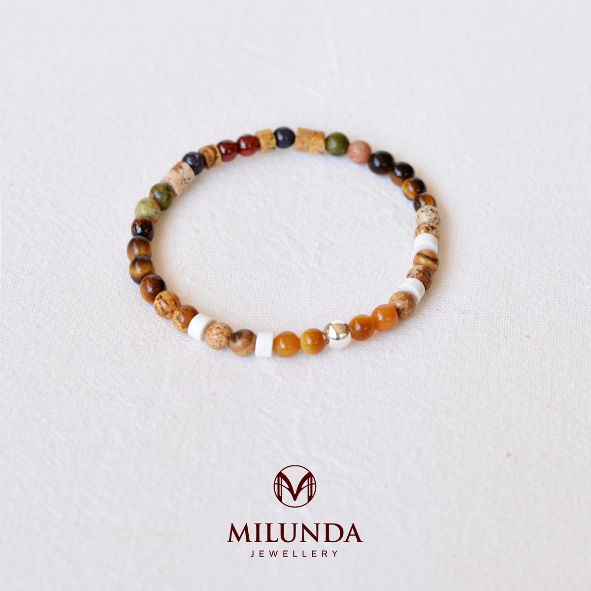 กำไลหินเสริมทรัพย์มั่งคั่ง ผู้ที่เกิดวันพฤหัสบดีมี 4 แบบ