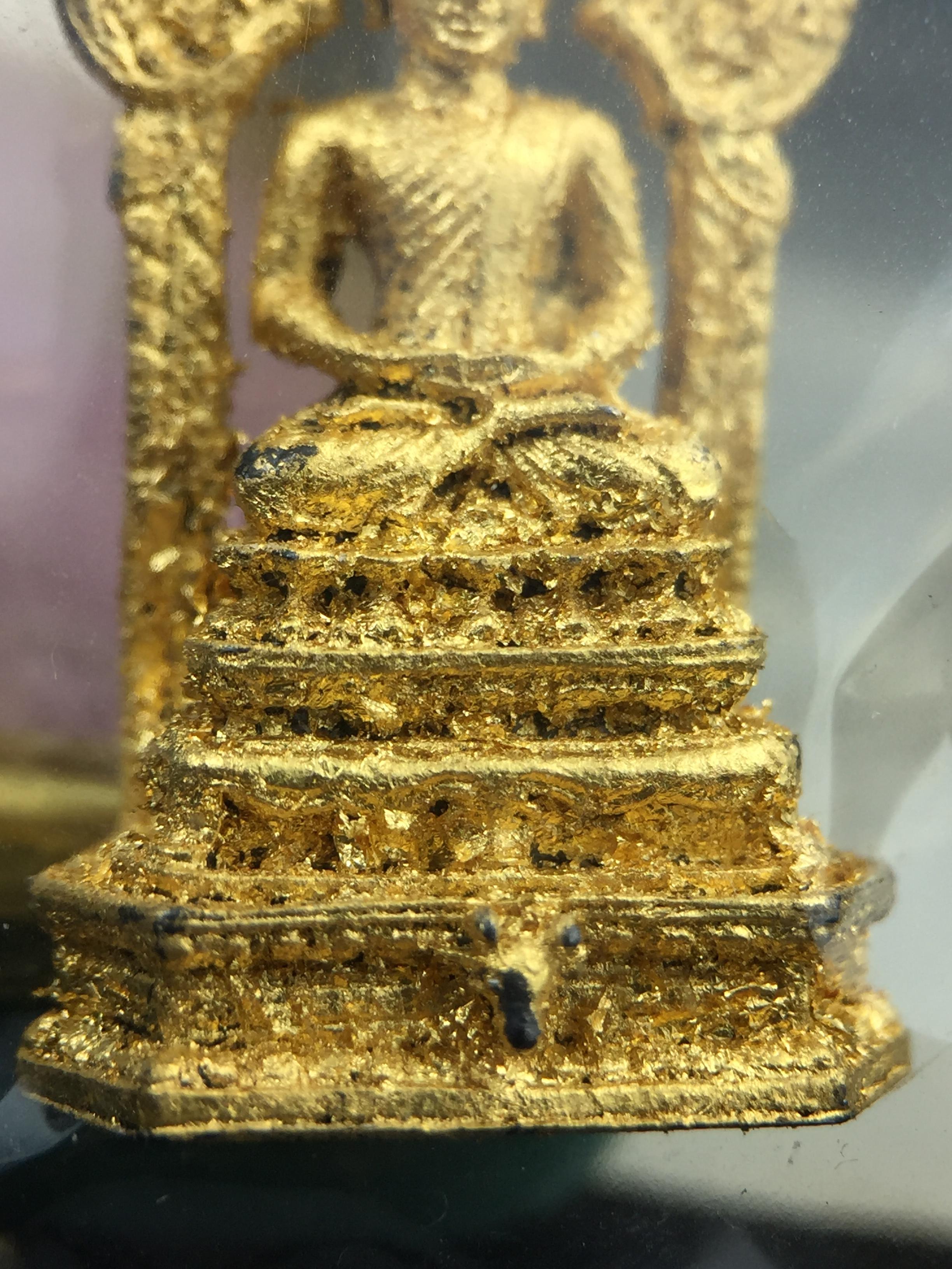 กริ่งพระพุทธนิรันตราย วัดราชประดิษฐสถิตมหาสีมารามราชวรวิหาร สมโภชกรุงรัตนโกสินทร์ 200ปี พ.ศ.2525 เนื้อเงิน (พิธีใหญ่ ในหลวง ร.9 เสด็จร่วมพิธี สมเด็จพระสังฆราชประธานพิธีปลุกเสก)มาพร้อมกล่องบรรจุเดิมและใบอนุโมทนาบุญเดิมครบสมบูรณ์ หายากก(1ใน 209 องค์)