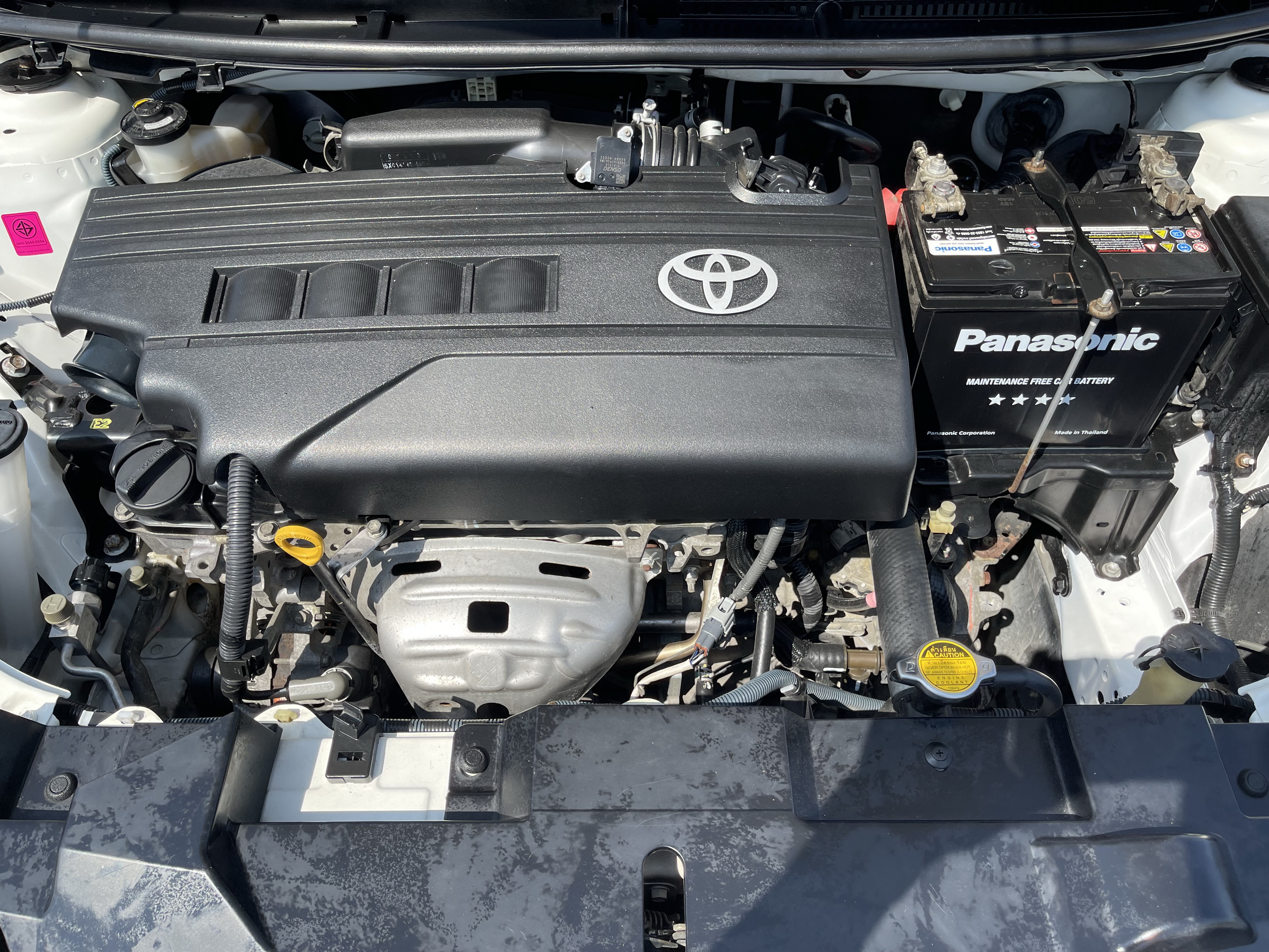 Toyota Yaris 1.2 G At 2015 ขาว