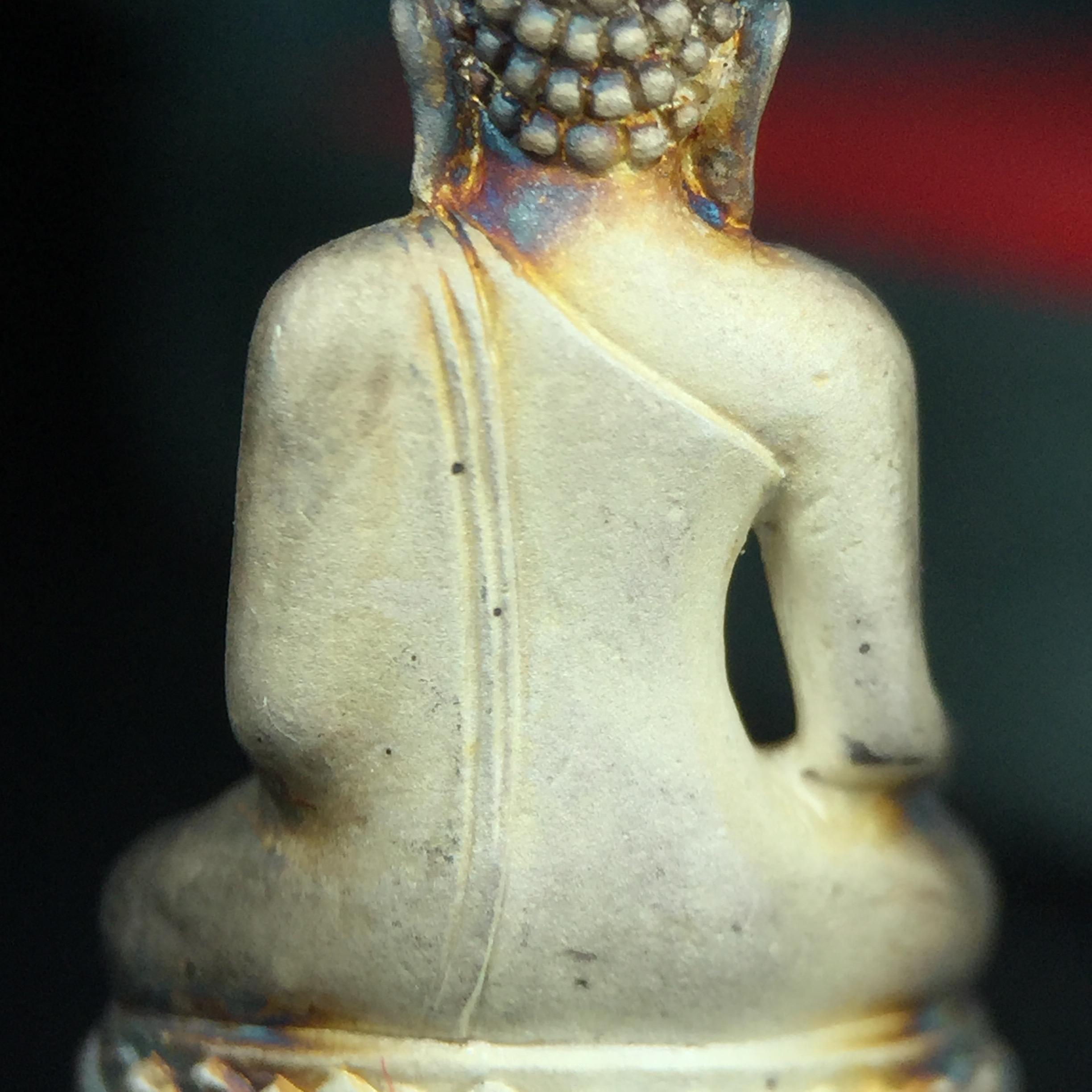 พระกริ่งไพรีพินาศ ตรากาญจนาภิเษก วัดบวรนิเวศวิหาร ที่ระลึกในหลวงรัชกาลที่9 ครองสิริราชสมบัติครบ 50 ปี เนื้อเงิน(สภาพผิวเดิม ขึ้นสีรุ้งธรรมชาติ สวยแบบนิยม)พร้อมกล่องบรรจุเดิม ครบ สมบูรณ์ ชุดพระราชทาน(หายาก)