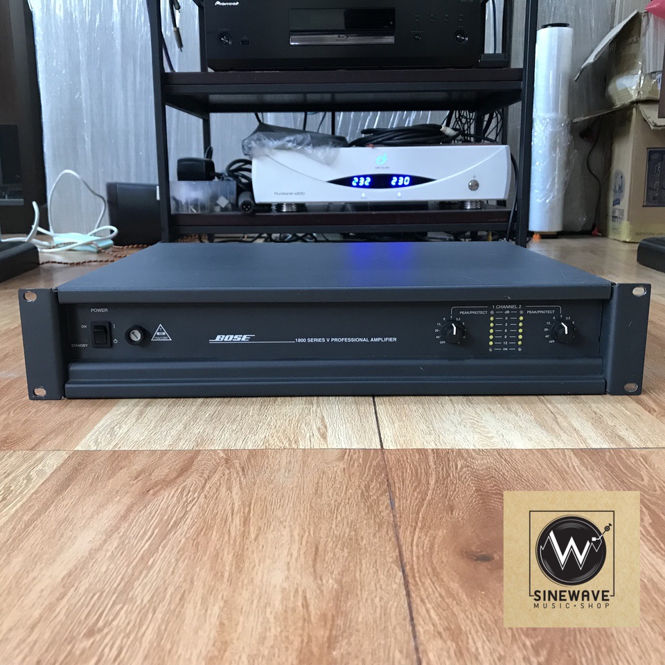 Power Amp ยี่ห้อ Bose รุ่น 1800V (Made in USA) ไฟ 220Volts
