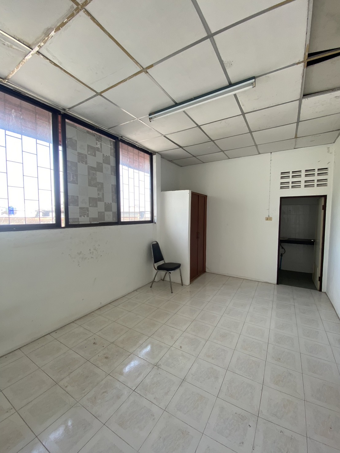 For Sales : Phuket Town, 4-story commercial building, 4 Rooms 4 Bathrooms