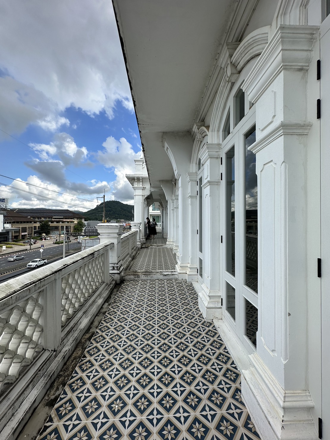 For Rent : Wichit, 3-story building opposite Big C Phuket, 400 sqm.