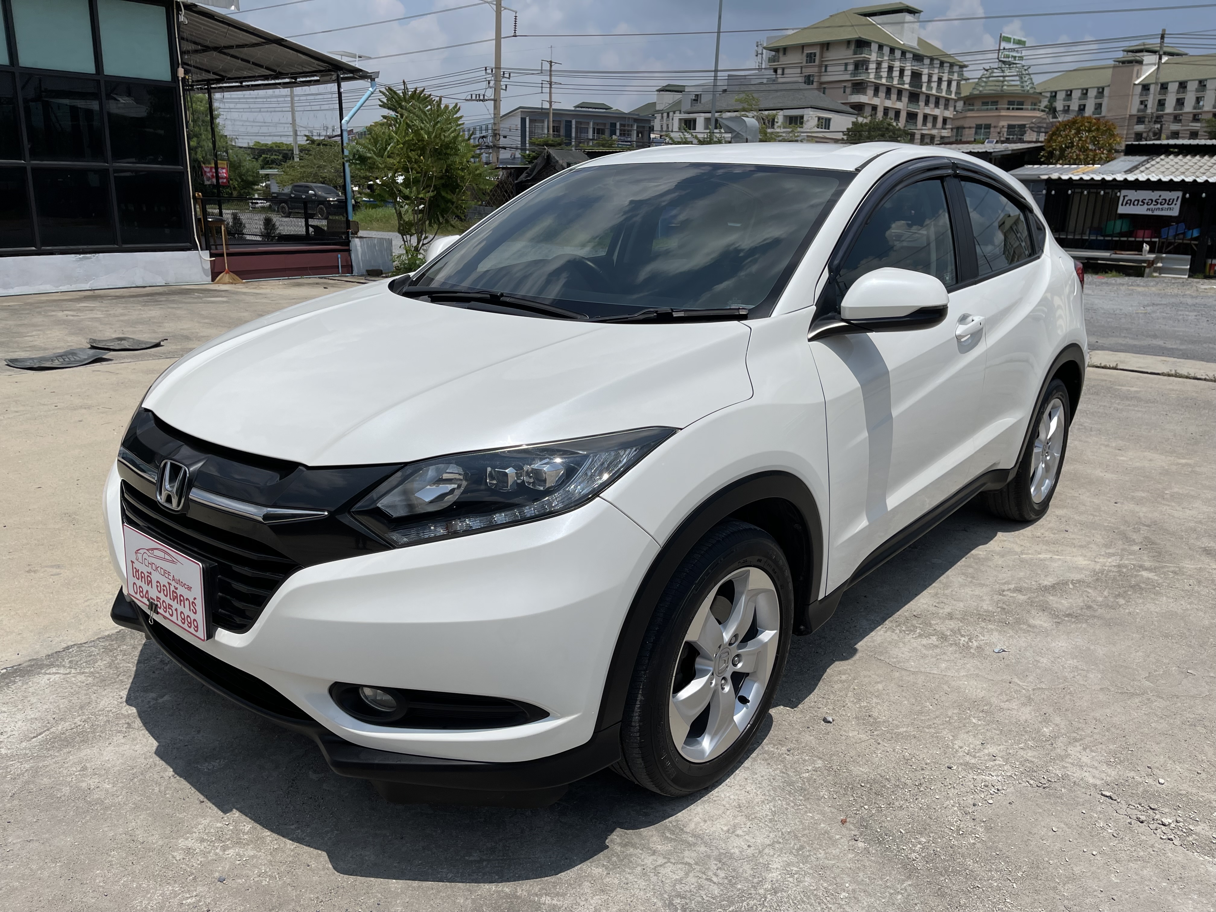 Honda Hrv 1.8 E At 2015 ขาวมุก