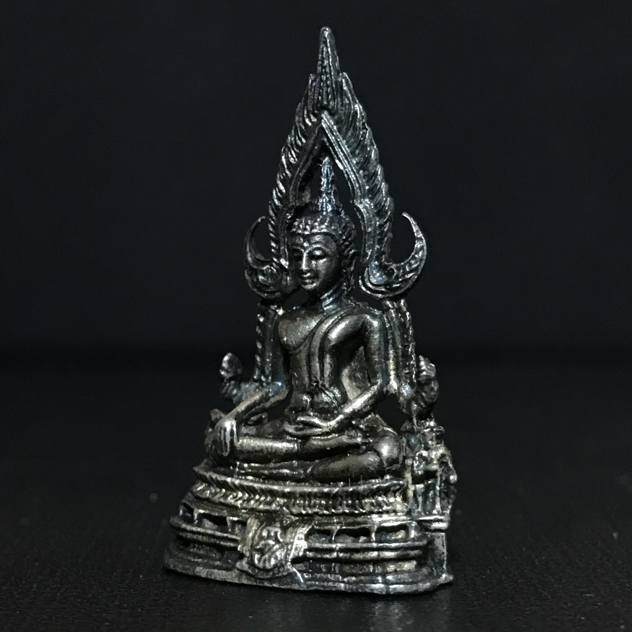 พระกริ่งพระพุทธชินราช ภปร. กองทัพภาคที่3 ปี2517 เนื้อเงินหายาก(ในหลวง ร.9 เสด็จเททอง)