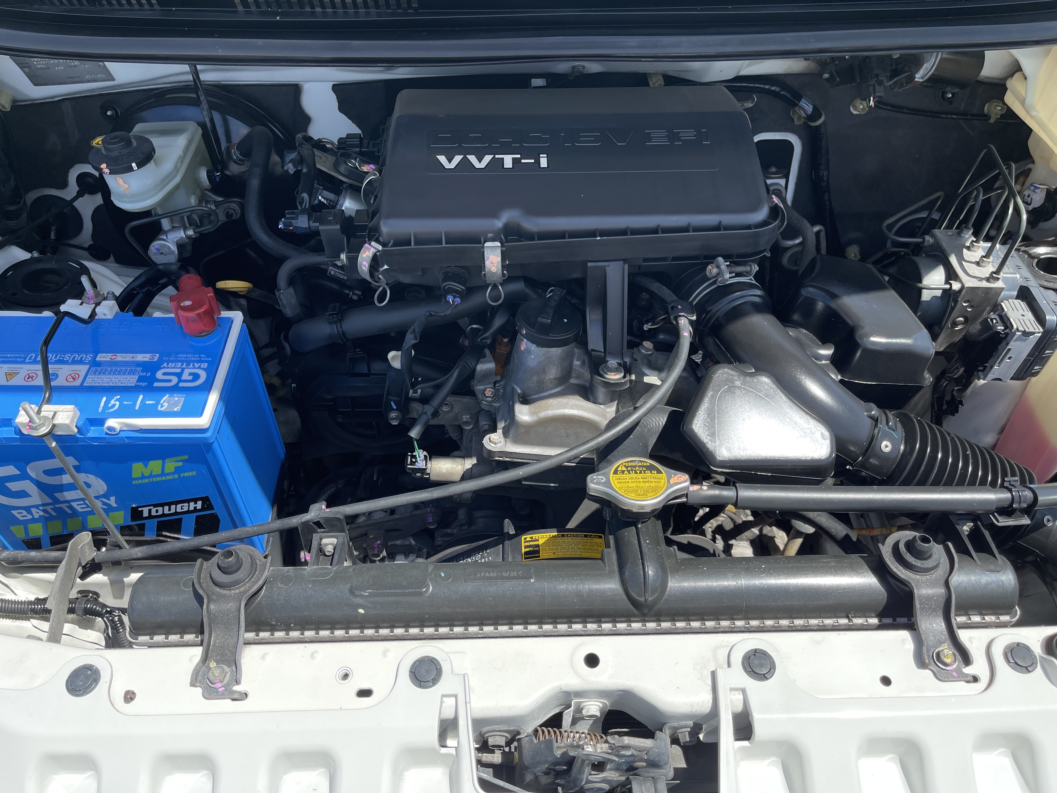 Toyota Avanza 1.5 G At 2015 ขาว